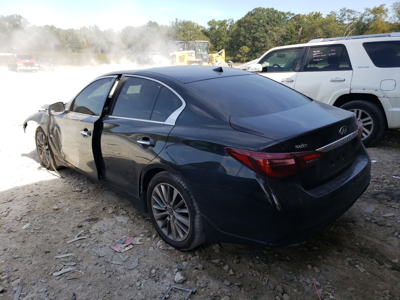 Photo 3 from auction – 2018 INFINITI Q50 LUXE with VIN JN1EV7AP4JM359554