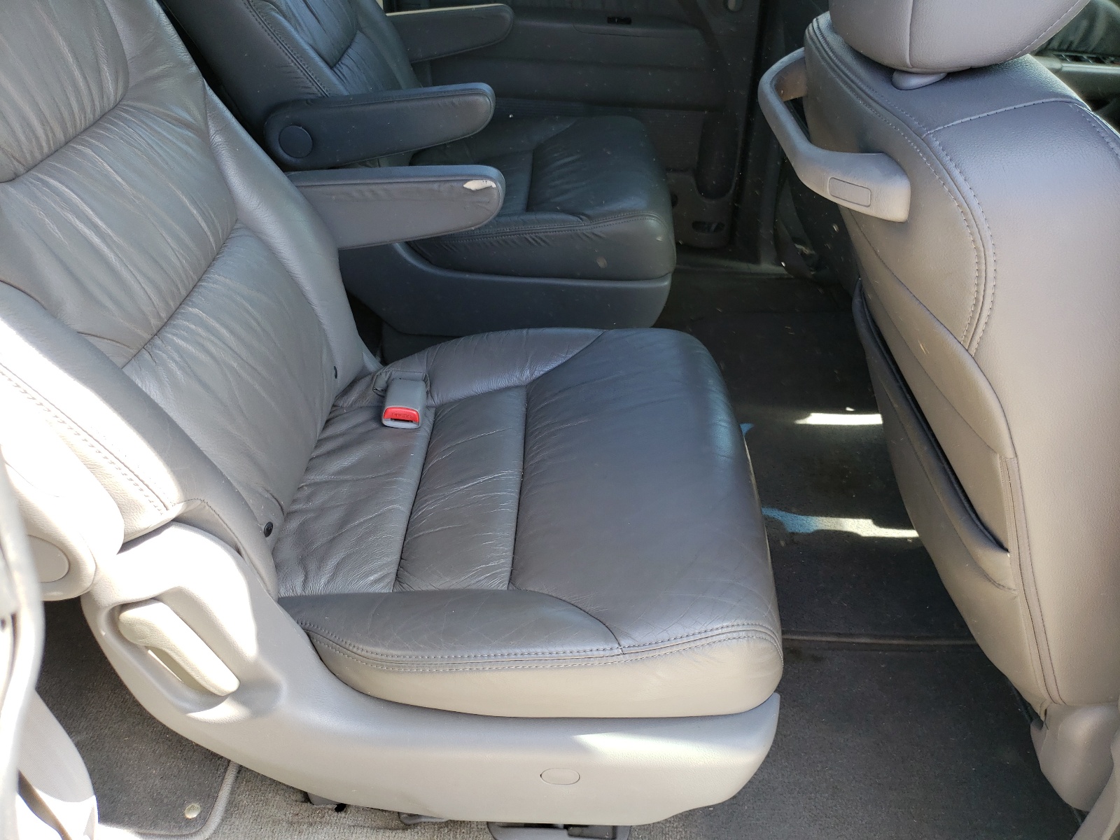 Photo 6 from auction – 2009 HONDA ODYSSEY EX with VIN 5FNRL38759B001743