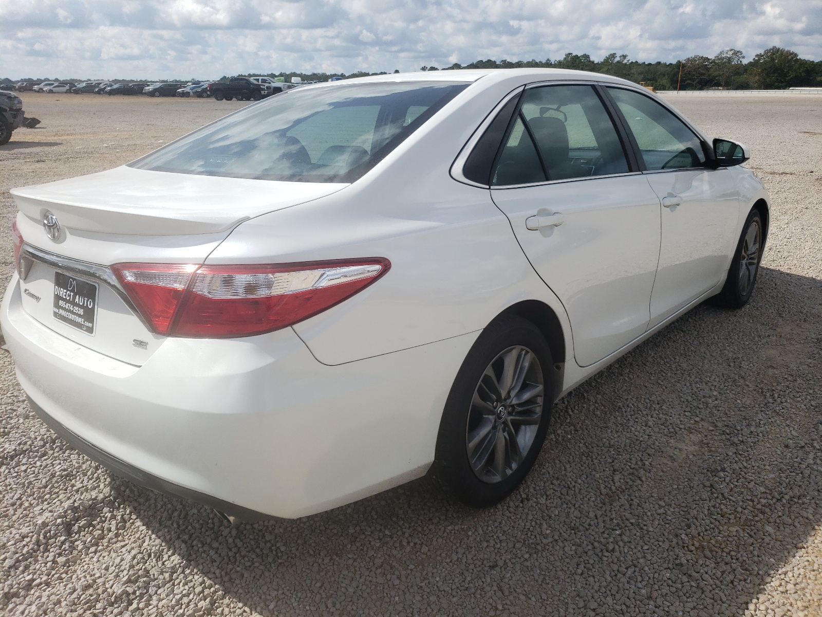 Photo 4 from auction – 2015 TOYOTA CAMRY LE with VIN 4T1BF1FK1FU055897