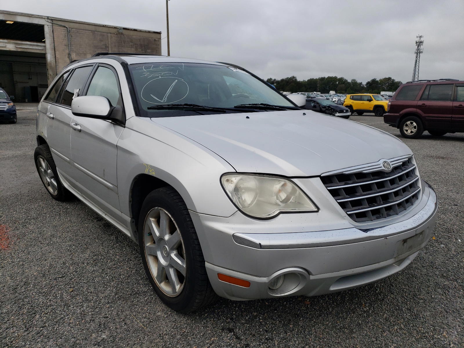 CHRYSLER PACIFICA L 2008 with VIN 2A8GM78X18R109395 - Photo from auction