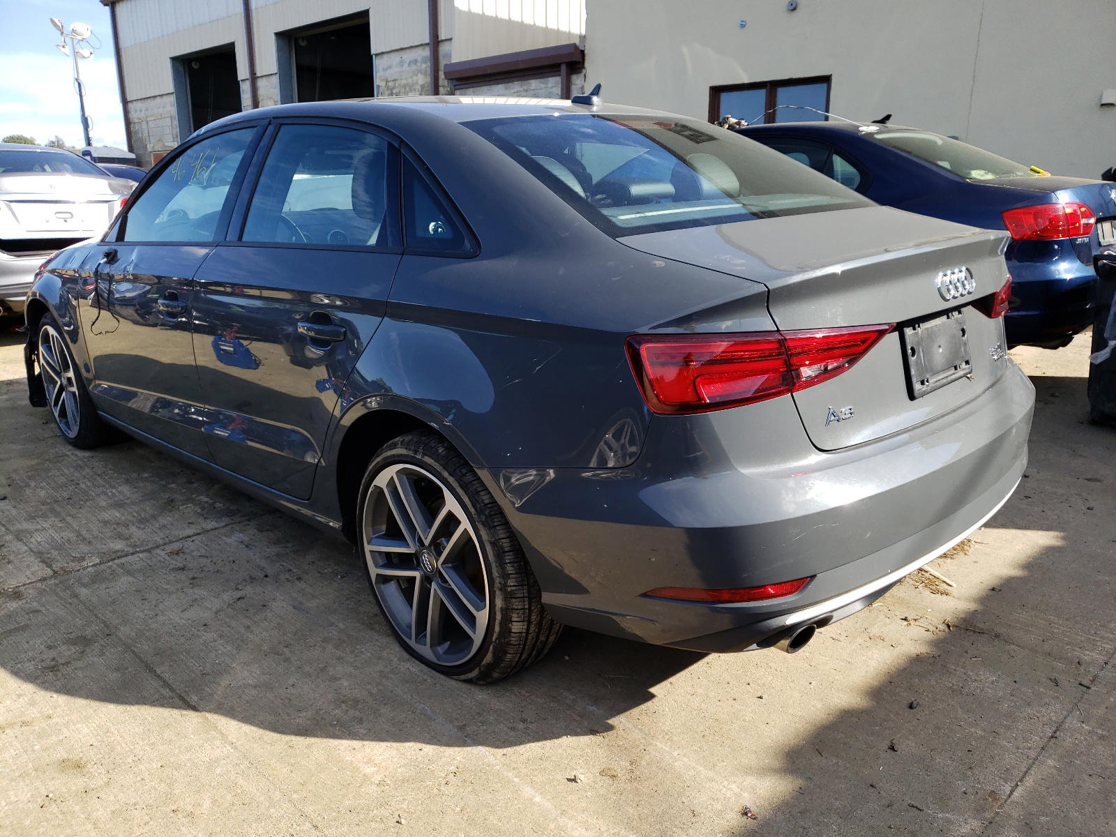 Photo 3 from auction – 2017 AUDI A3 PREMIUM with VIN WAUB8GFFXH1006588