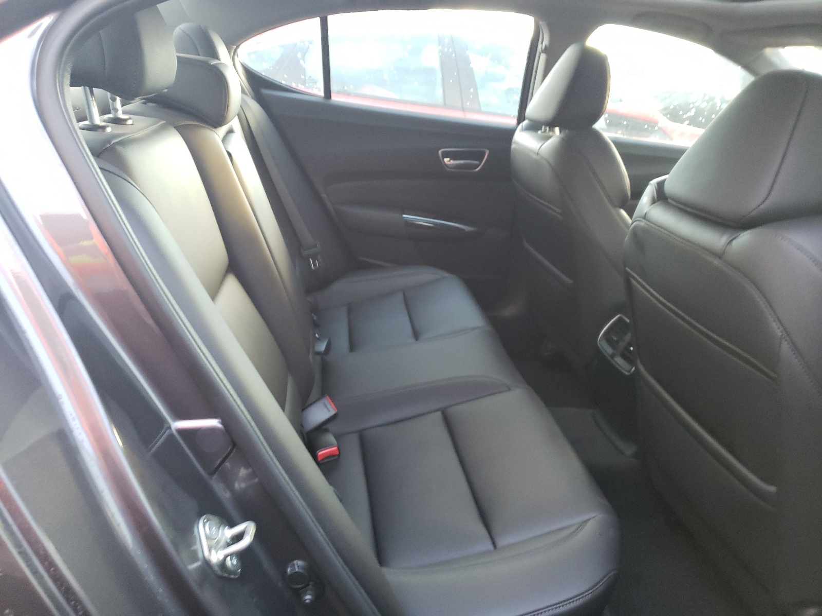 Photo 6 from auction – 2018 ACURA TLX with VIN 19UUB1F3XJA011555