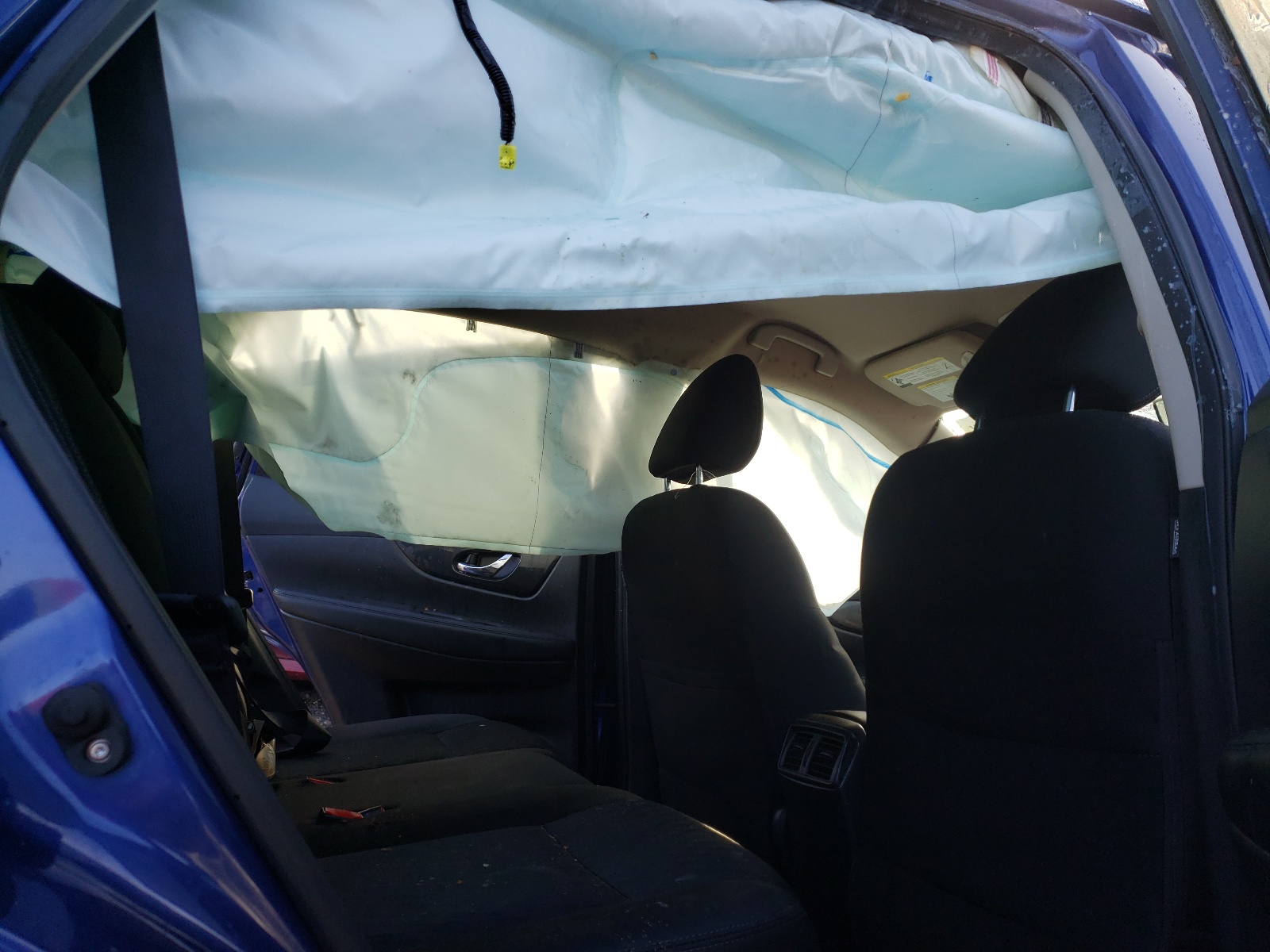 Photo 6 from auction – 2017 NISSAN ROGUE S with VIN KNMAT2MV2HP571246