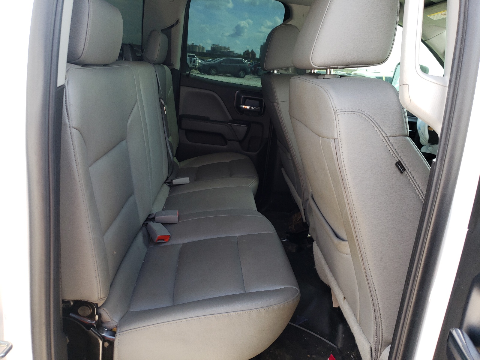 Photo 6 from auction – 2018 CHEVROLET SILVERADO with VIN 1GC2KUEY2JZ221427