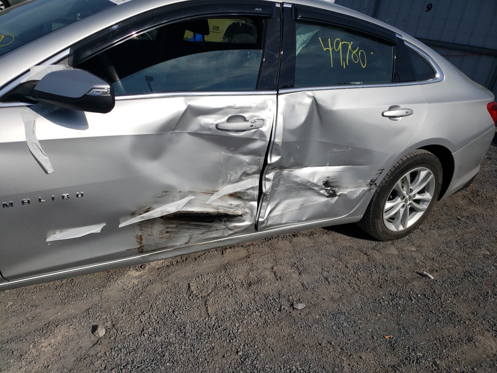 Photo 9 from auction – 2018 CHEVROLET MALIBU LT with VIN 1G1ZD5ST3JF241641
