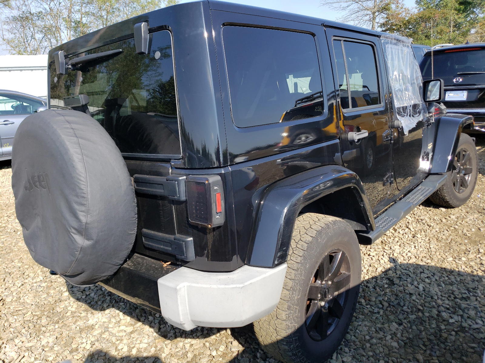 Photo 4 from auction – 2015 JEEP WRANGLER U with VIN 1C4BJWEG3FL557507