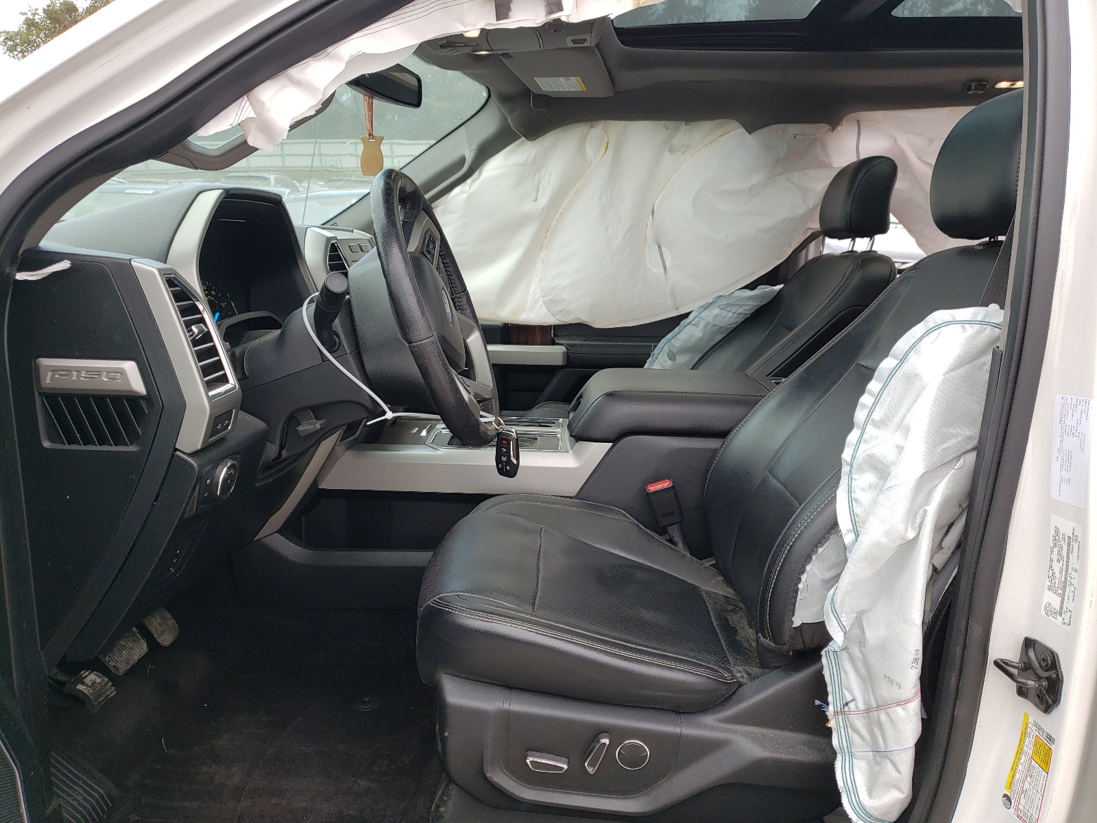 Photo 5 from auction – 2016 FORD F150 SUPER with VIN 1FTFW1EF5GFB85603
