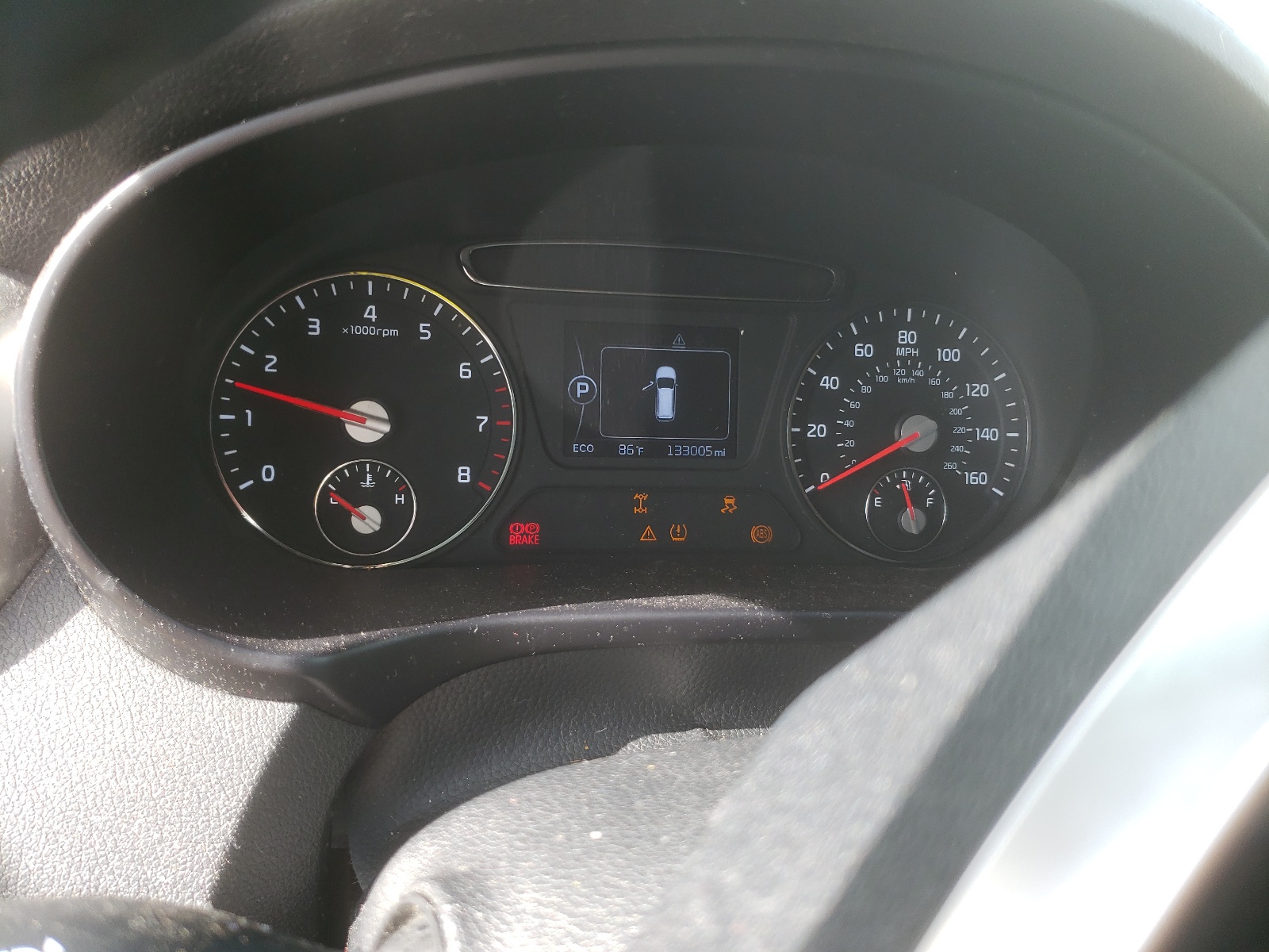 Photo 8 from auction – 2016 KIA SORENTO EX with VIN 5XYPHDA5XGG160450