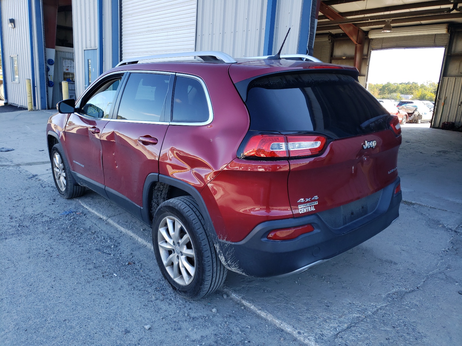Photo 3 from auction – 2014 JEEP CHEROKEE L with VIN 1C4PJMDS4EW311630