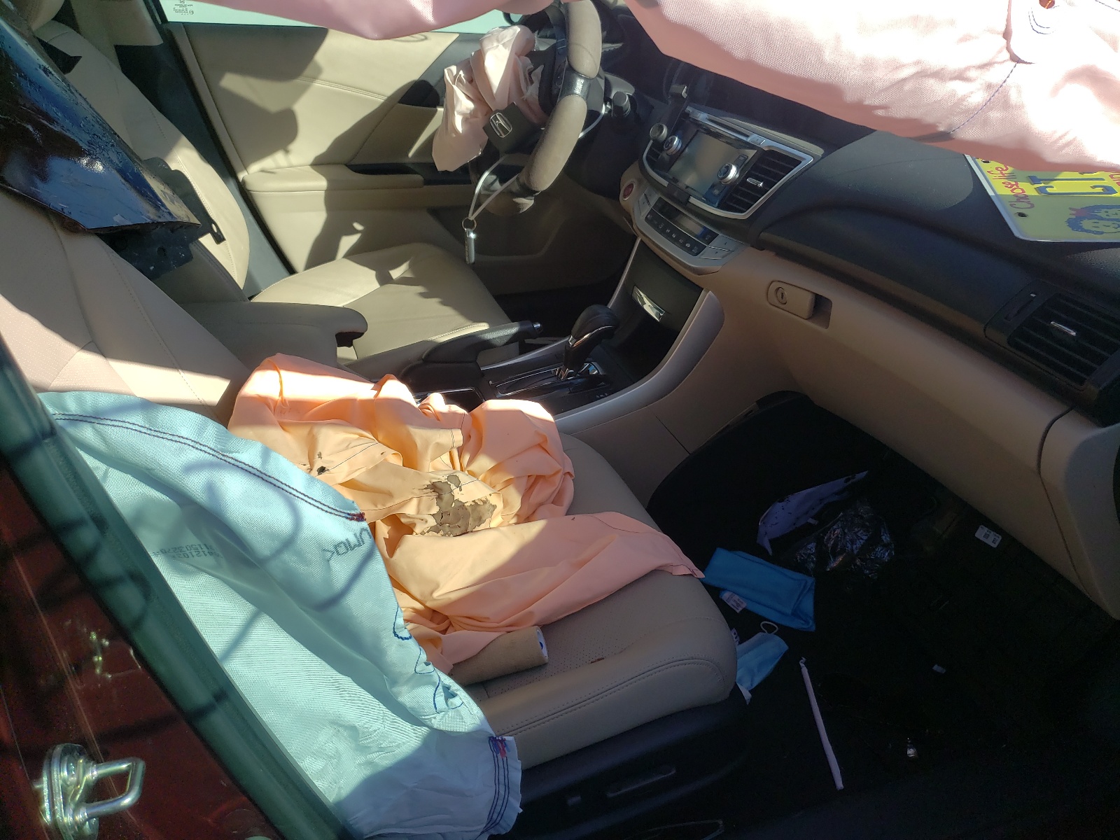 Photo 5 from auction – 2015 HONDA ACCORD EXL with VIN 1HGCR2F88FA264583