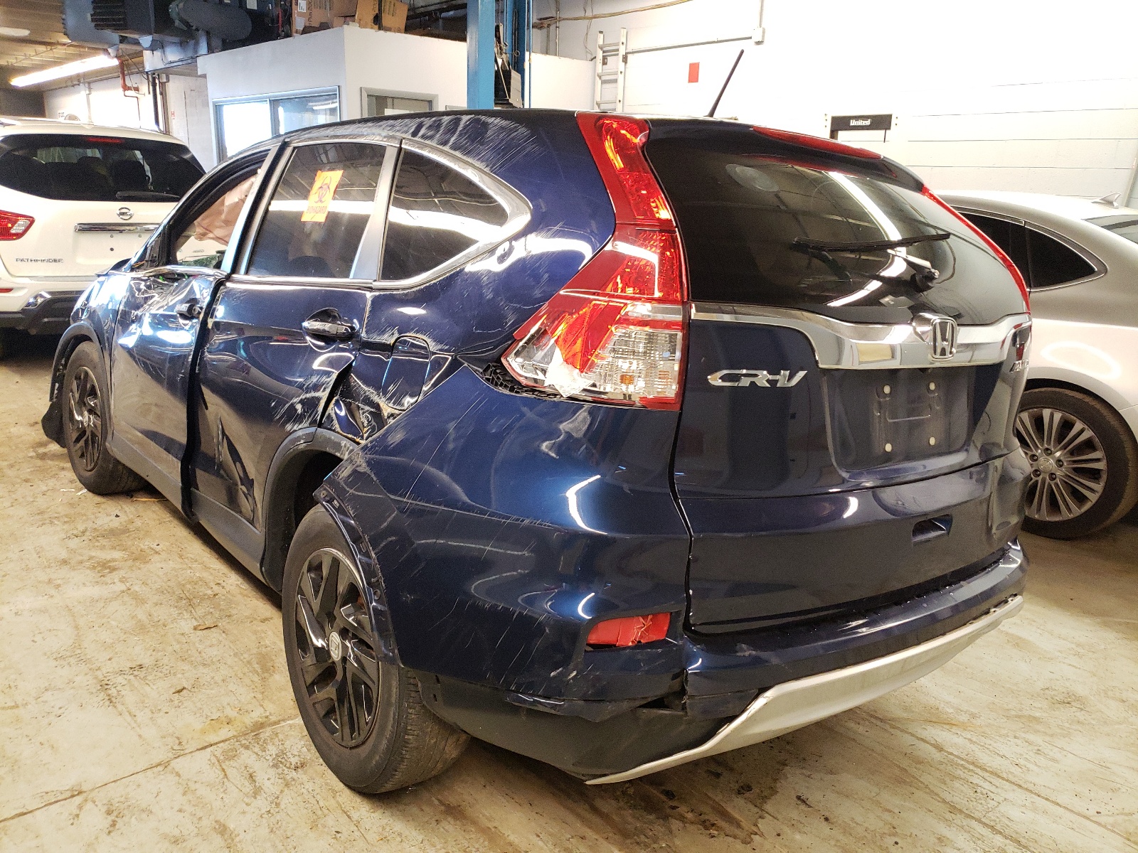Photo 3 from auction – 2016 HONDA CR-V EX with VIN 2HKRM4H5XGH726058