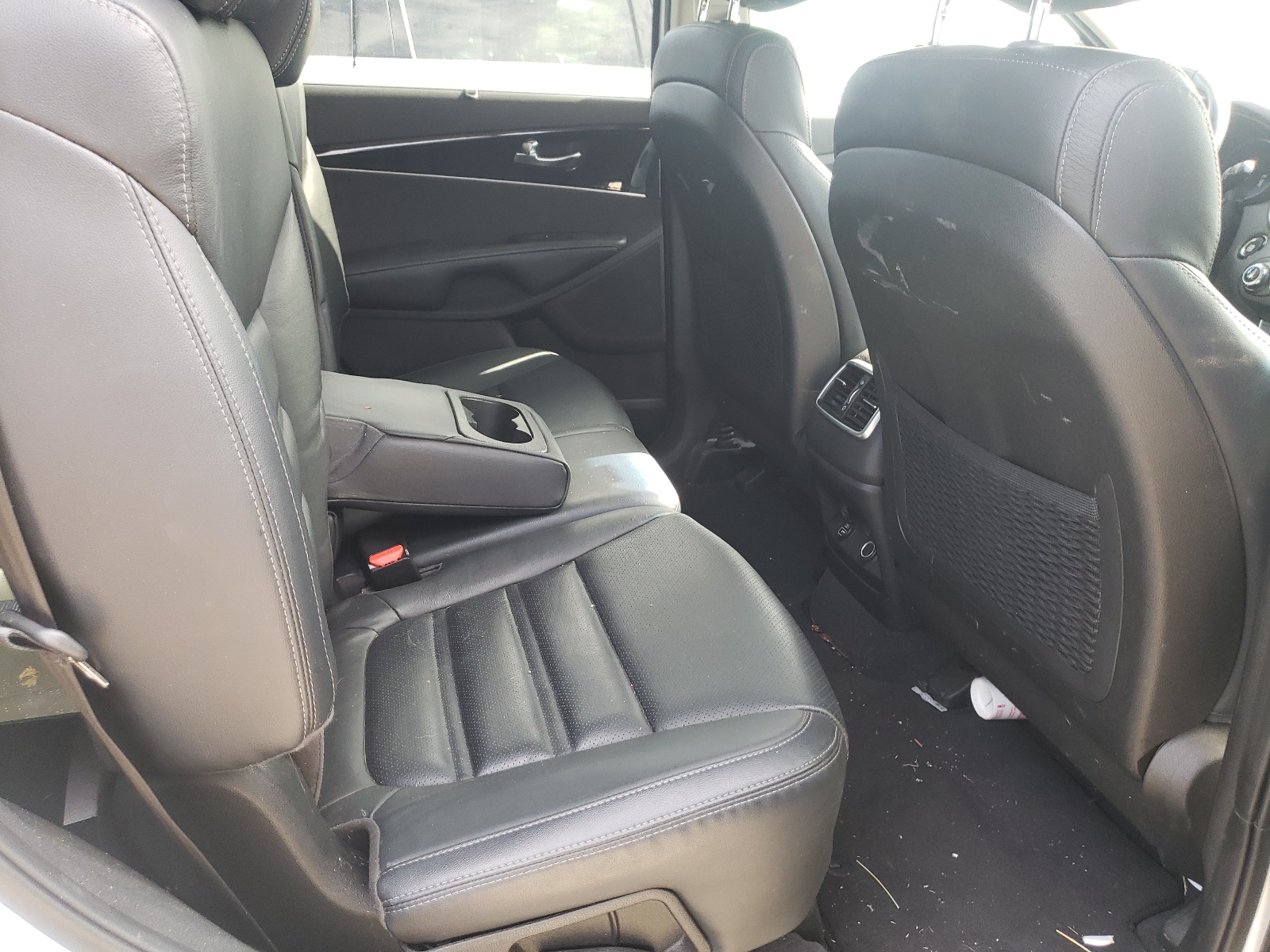 Photo 6 from auction – 2017 KIA SORENTO EX with VIN 5XYPHDA58HG239410