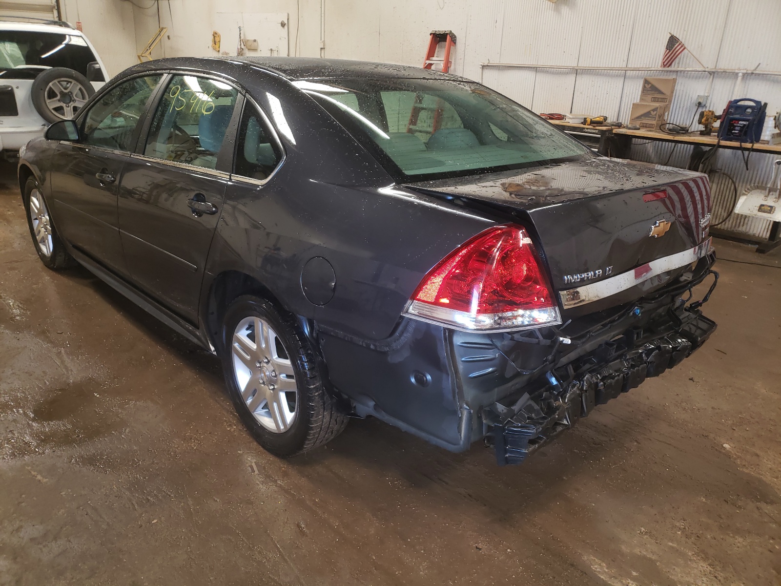 Photo 3 from auction – 2010 CHEVROLET IMPALA LT with VIN 2G1WB5EK2A1253489