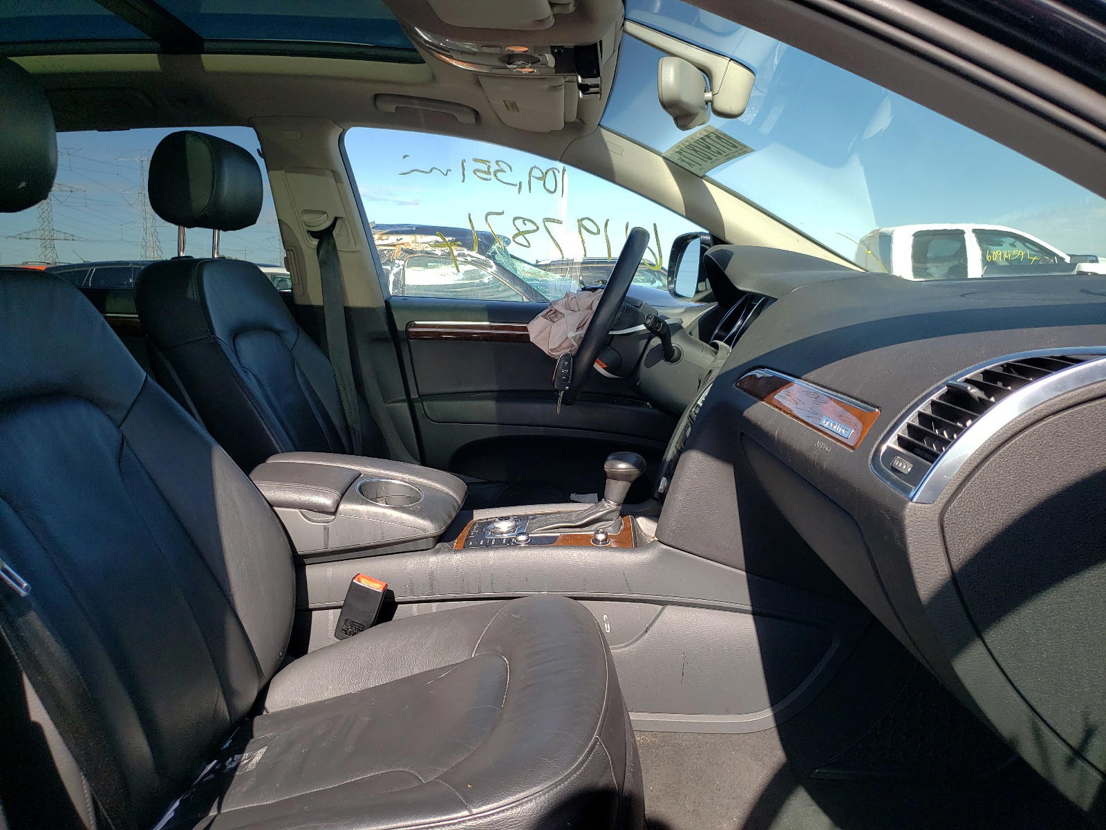 Photo 5 from auction – 2012 AUDI Q7 PREMIUM with VIN WA1LGAFE2CD003054