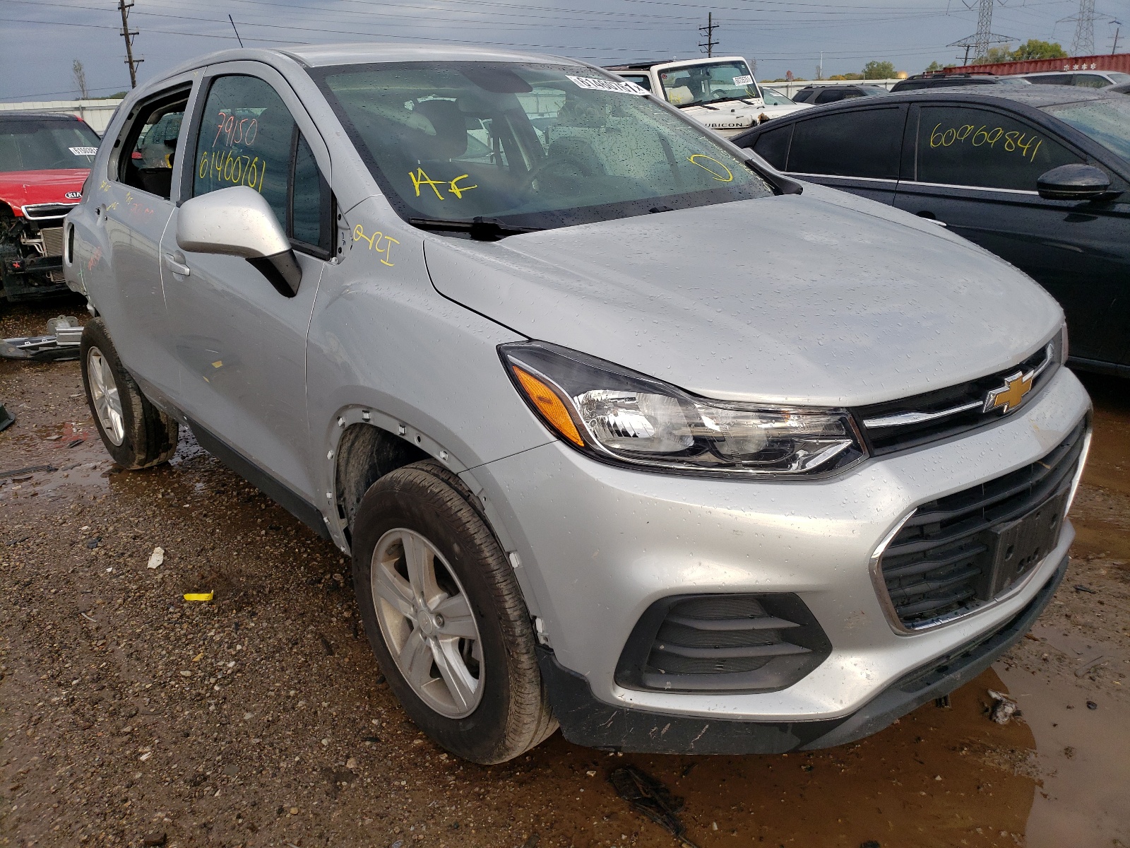 CHEVROLET TRAX LS 2019 with VIN 3GNCJNSB5KL178828 - Photo from auction