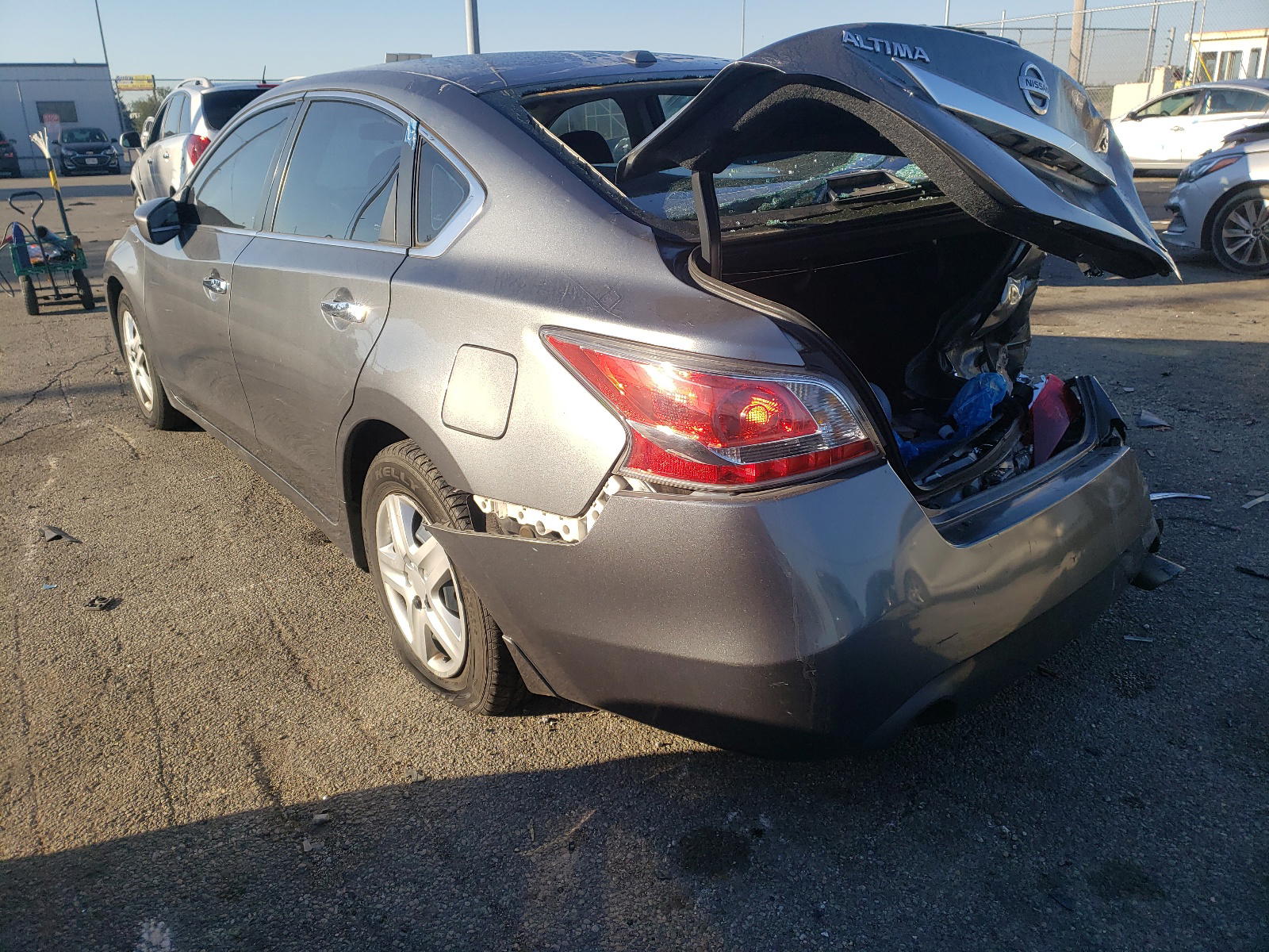 Photo 3 from auction – 2014 NISSAN ALTIMA 2.5 with VIN 1N4AL3AP1EC292004