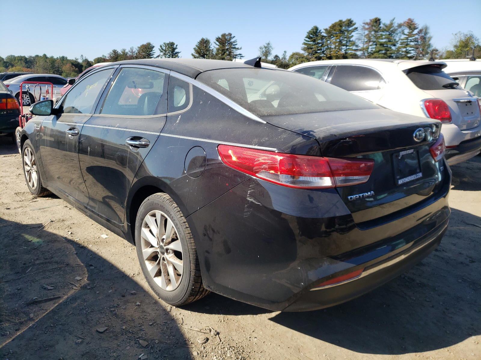 Photo 3 from auction – 2016 KIA OPTIMA EX with VIN 5XXGU4L30GG053872