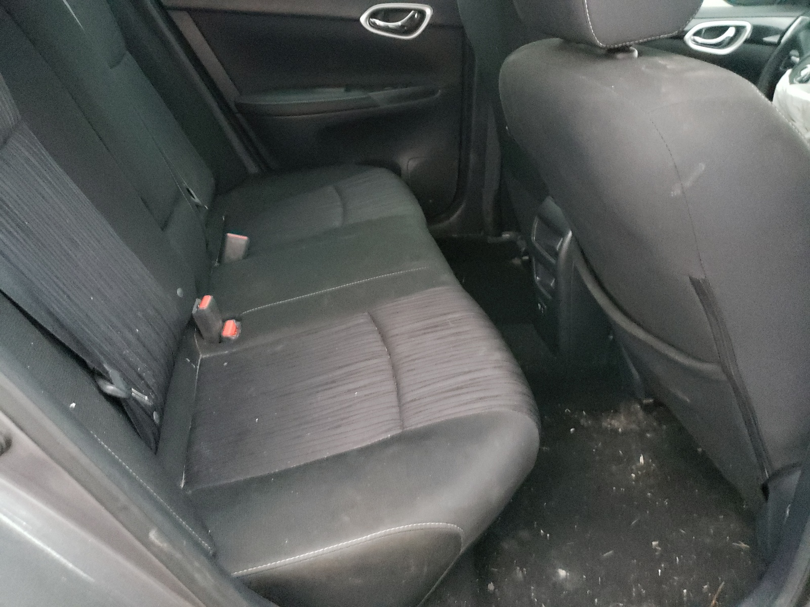 Photo 6 from auction – 2019 NISSAN SENTRA S with VIN 3N1AB7AP2KY392476