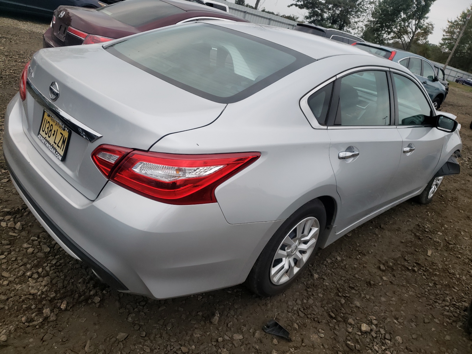 Photo 4 from auction – 2016 NISSAN ALTIMA 2.5 with VIN 1N4AL3APXGN330580