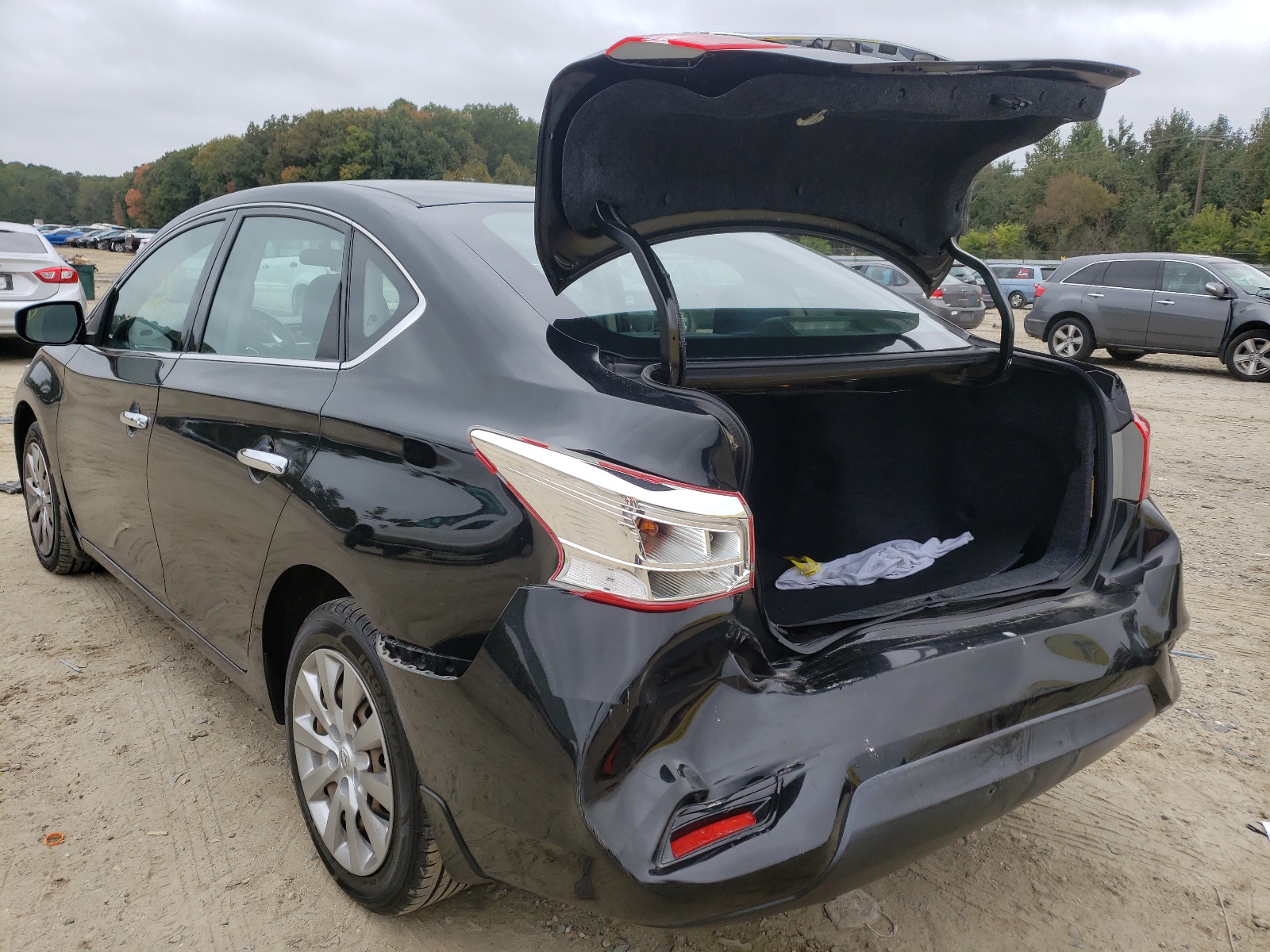 Photo 3 from auction – 2016 NISSAN SENTRA S with VIN 3N1AB7AP5GL676561