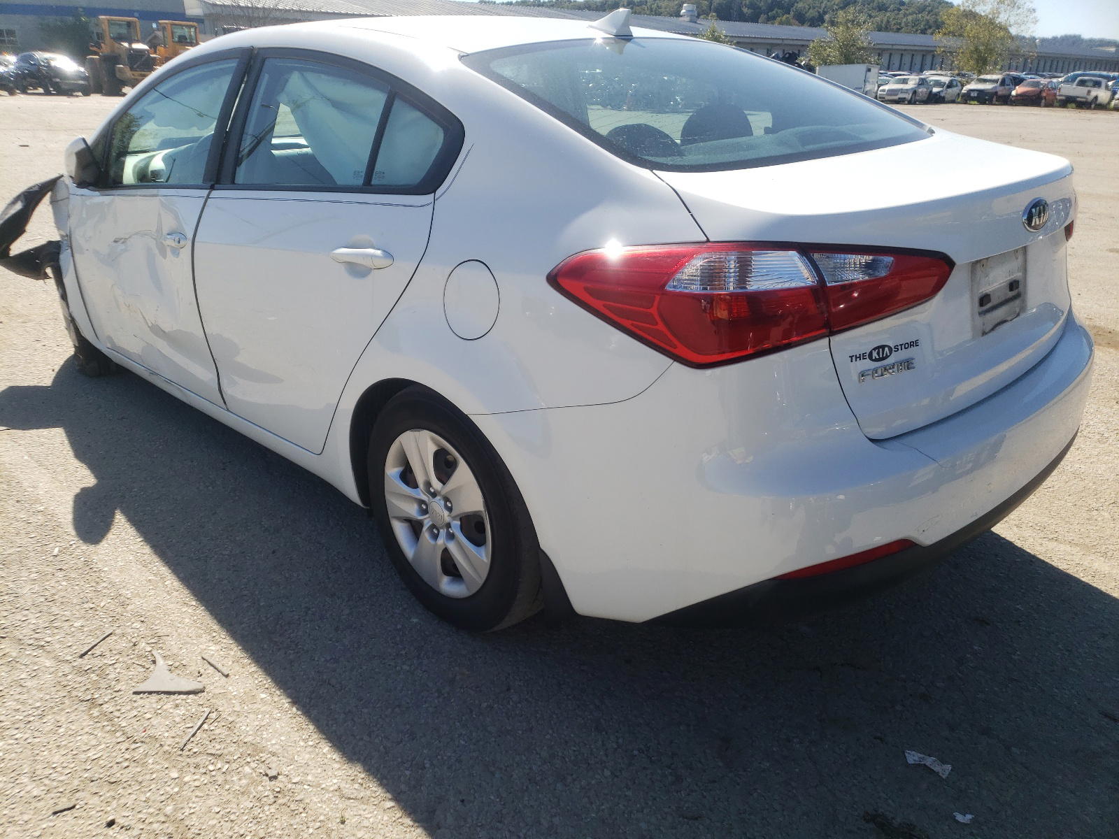 Photo 3 from auction – 2016 KIA FORTE LX with VIN KNAFK4A67G5507812