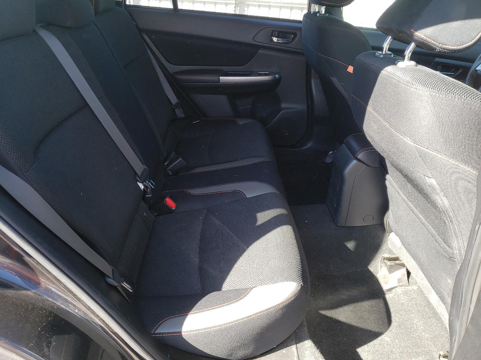 Photo 6 from auction – 2017 SUBARU CROSSTREK with VIN JF2GPADC1H8237177