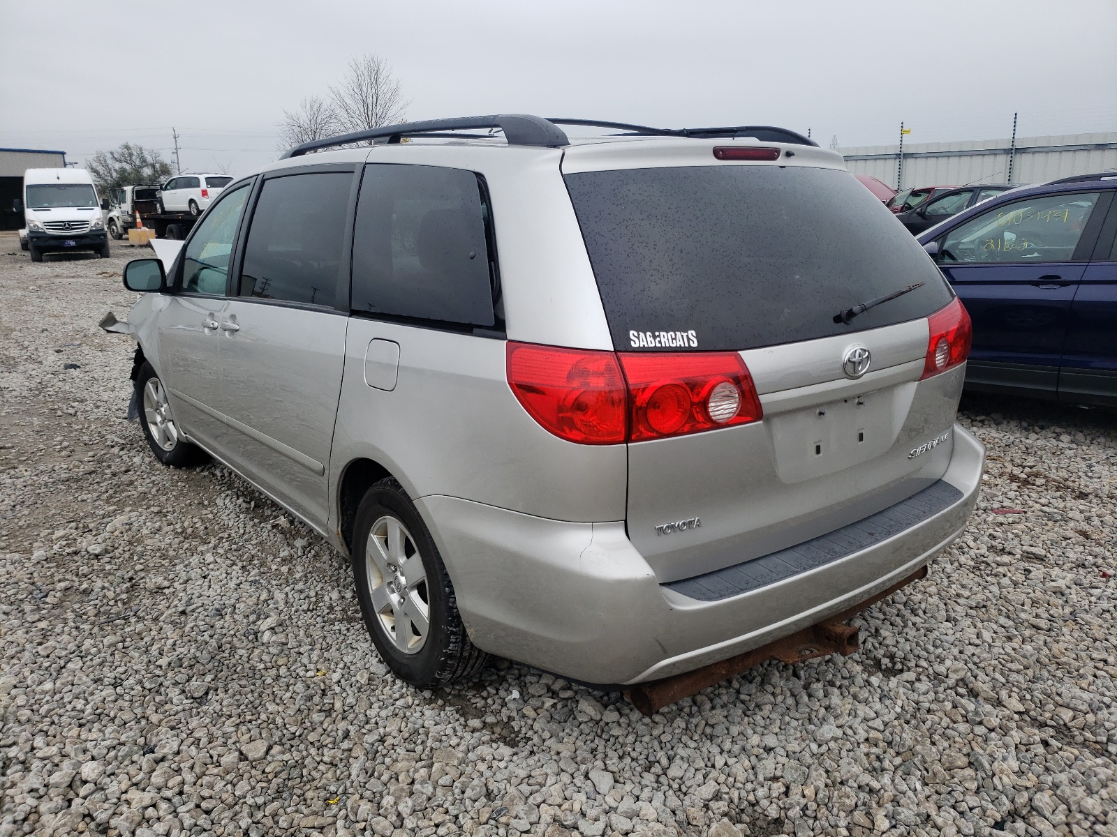 Photo 15 from auction – 2010 TOYOTA SIENNA CE with VIN 5TDKK4CC9AS342433
