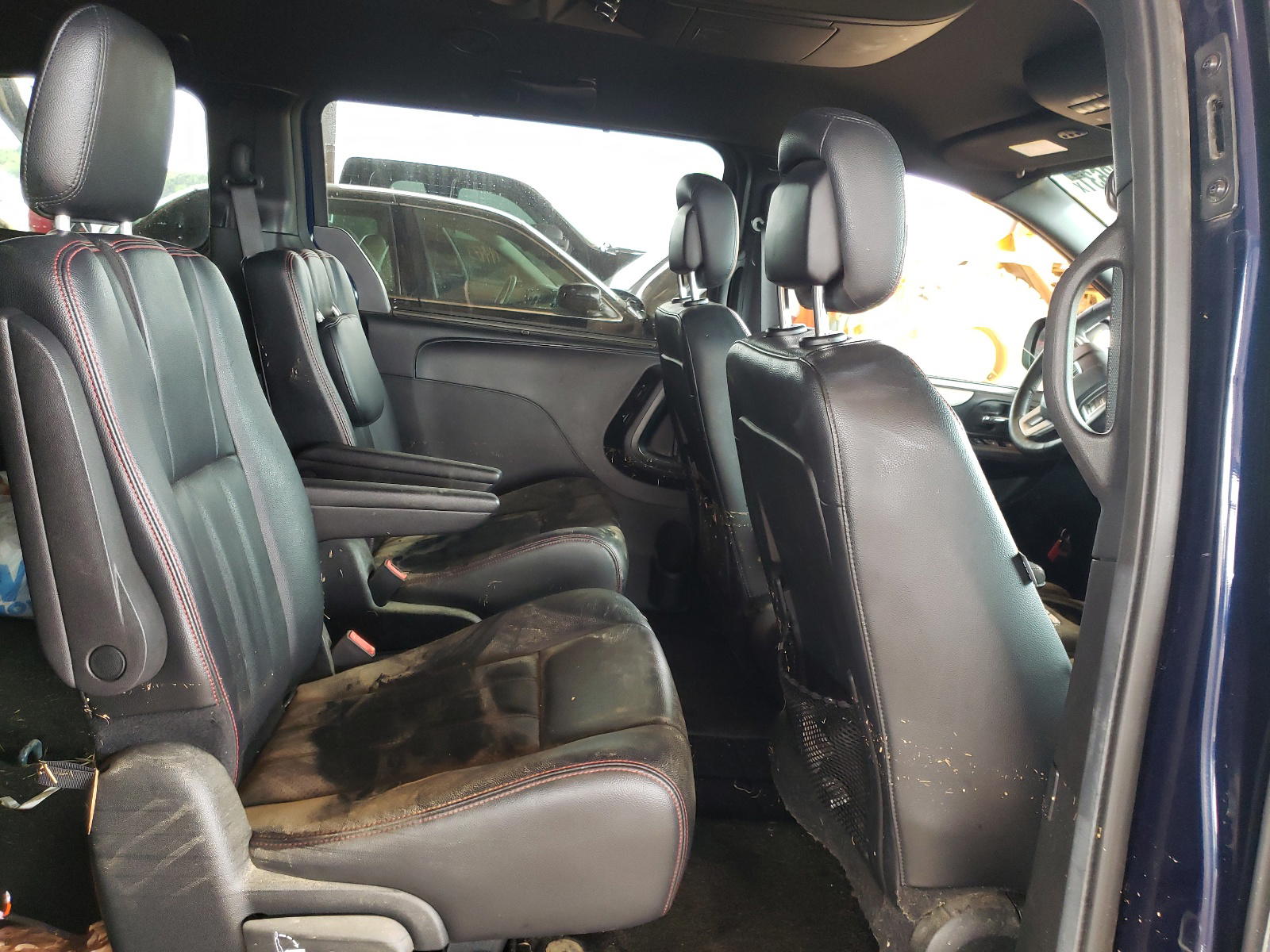 Photo 6 from auction – 2017 DODGE GRAND CARA with VIN 2C4RDGEG3HR672405