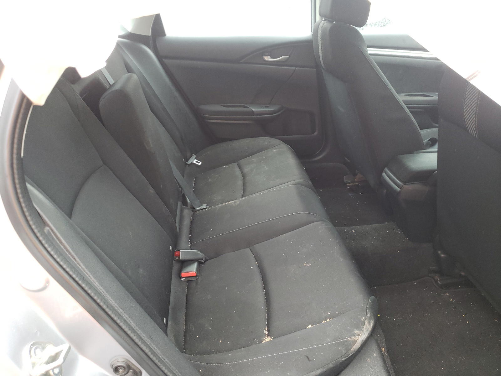 Photo 6 from auction – 2016 HONDA CIVIC LX with VIN 2HGFC2F52GH026591