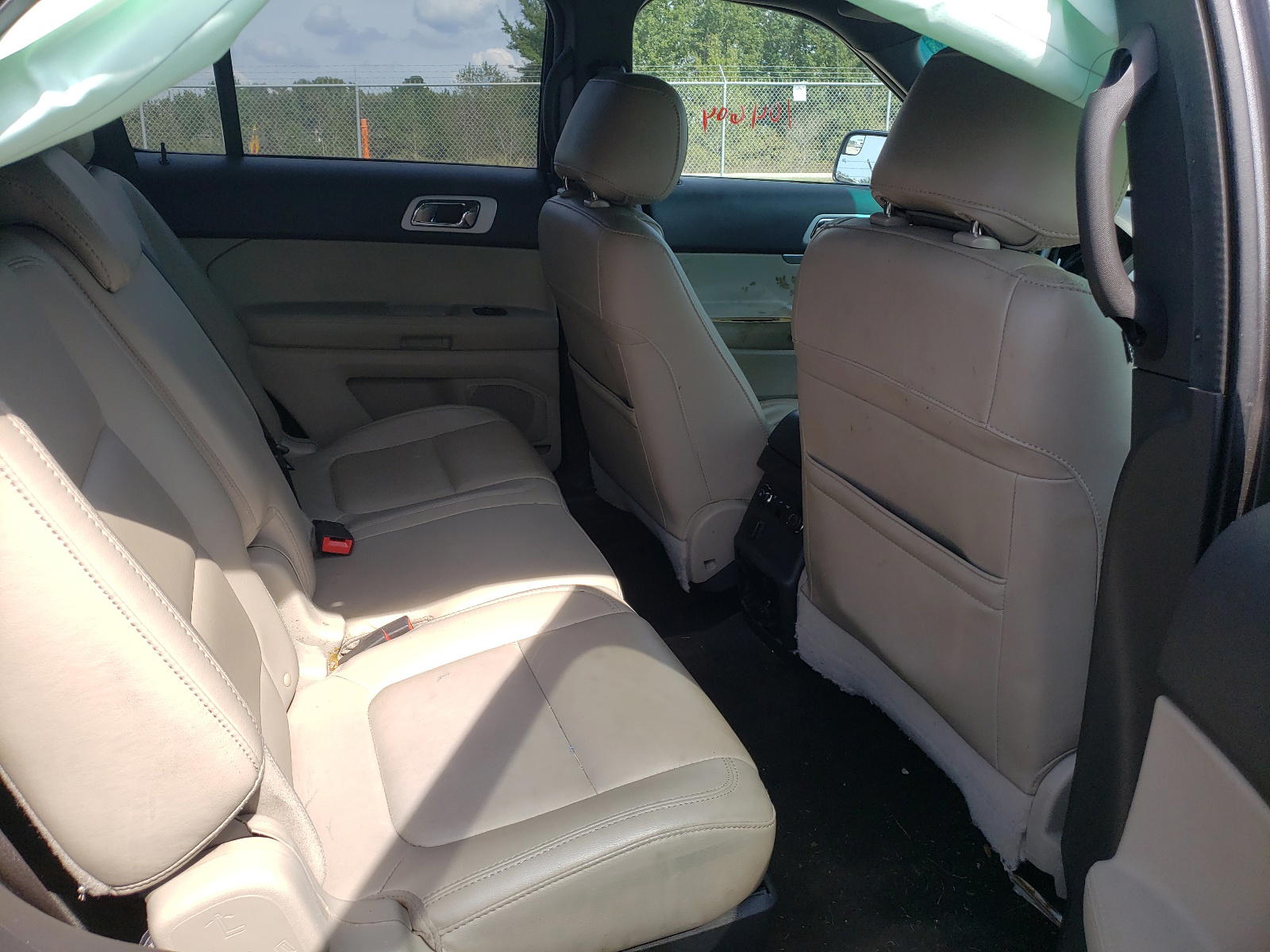 Photo 6 from auction – 2015 FORD EXPLORER X with VIN 1FM5K7D85FGB15858