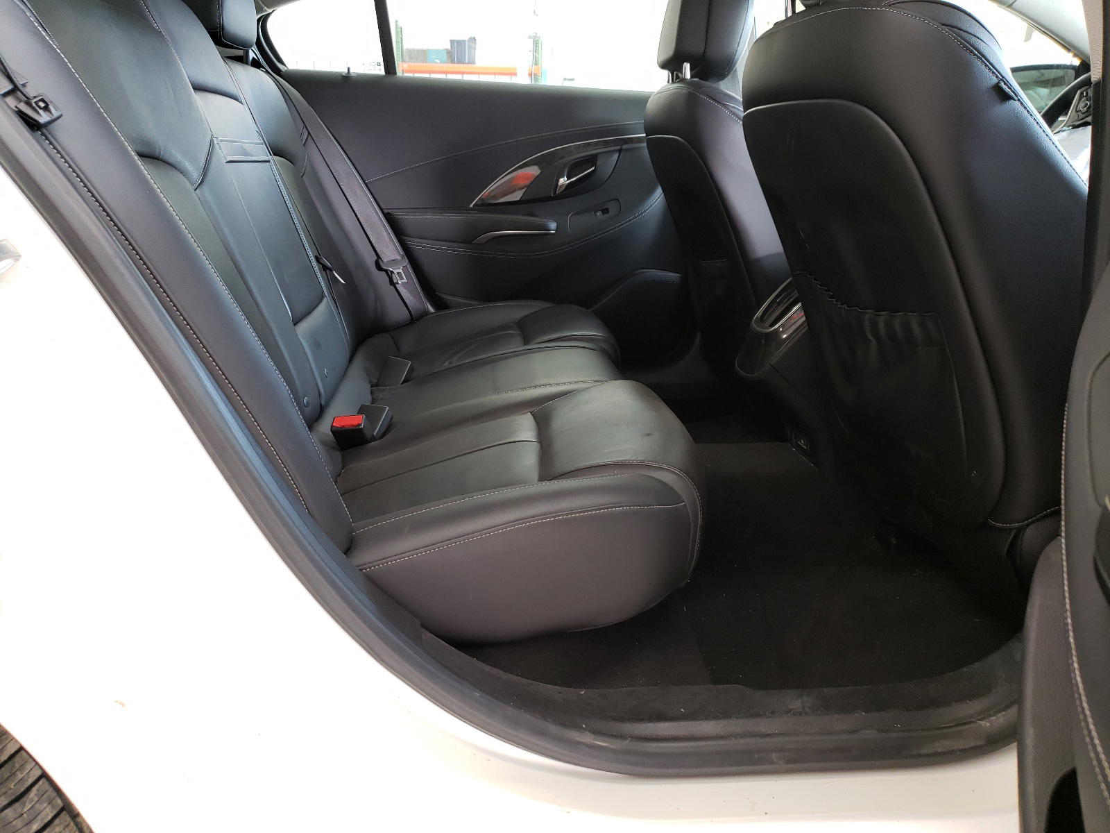 Photo 6 from auction – 2014 BUICK LACROSSE with VIN 1G4GB5GR7EF102728