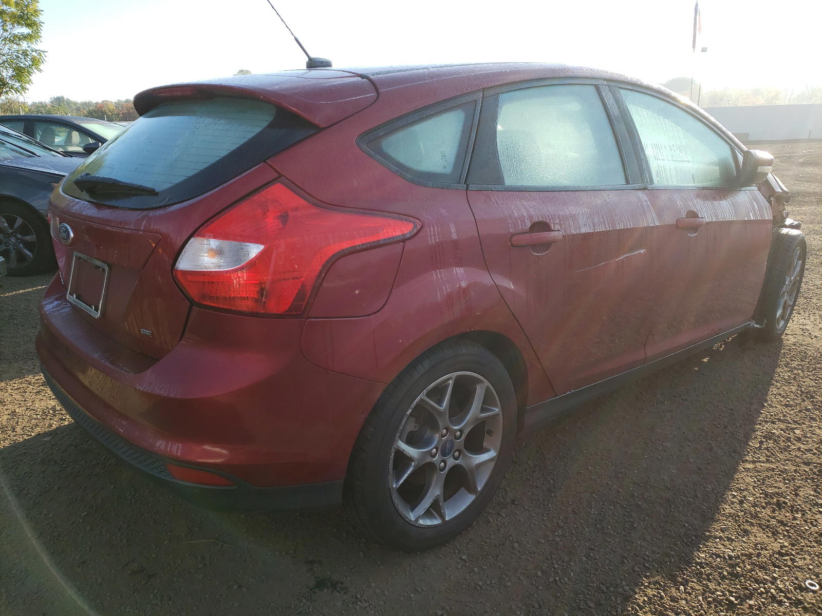Photo 4 from auction – 2014 FORD FOCUS SE with VIN 1FADP3K23EL383439