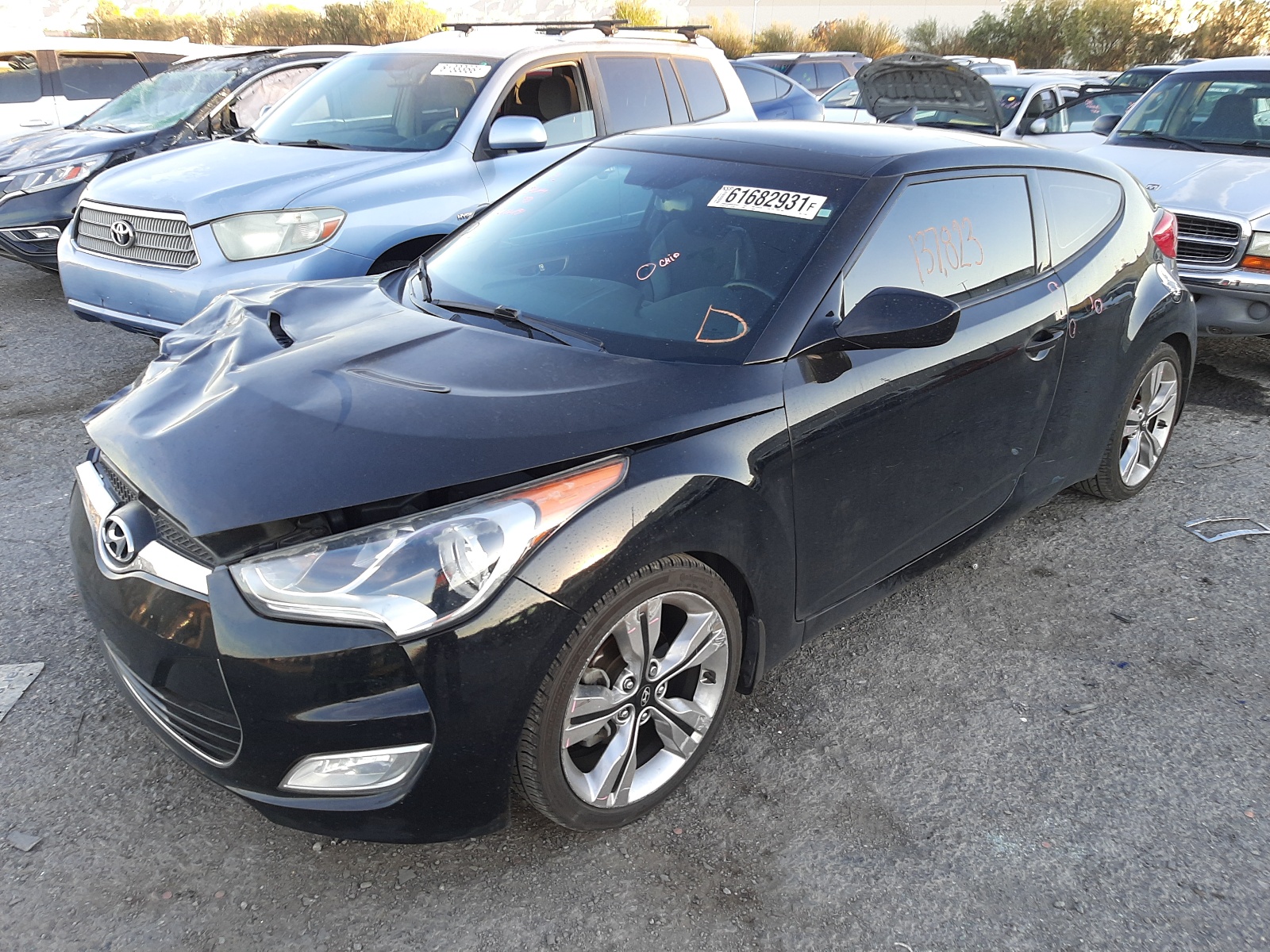 Photo 2 from auction – 2013 HYUNDAI VELOSTER with VIN KMHTC6AD9DU141068