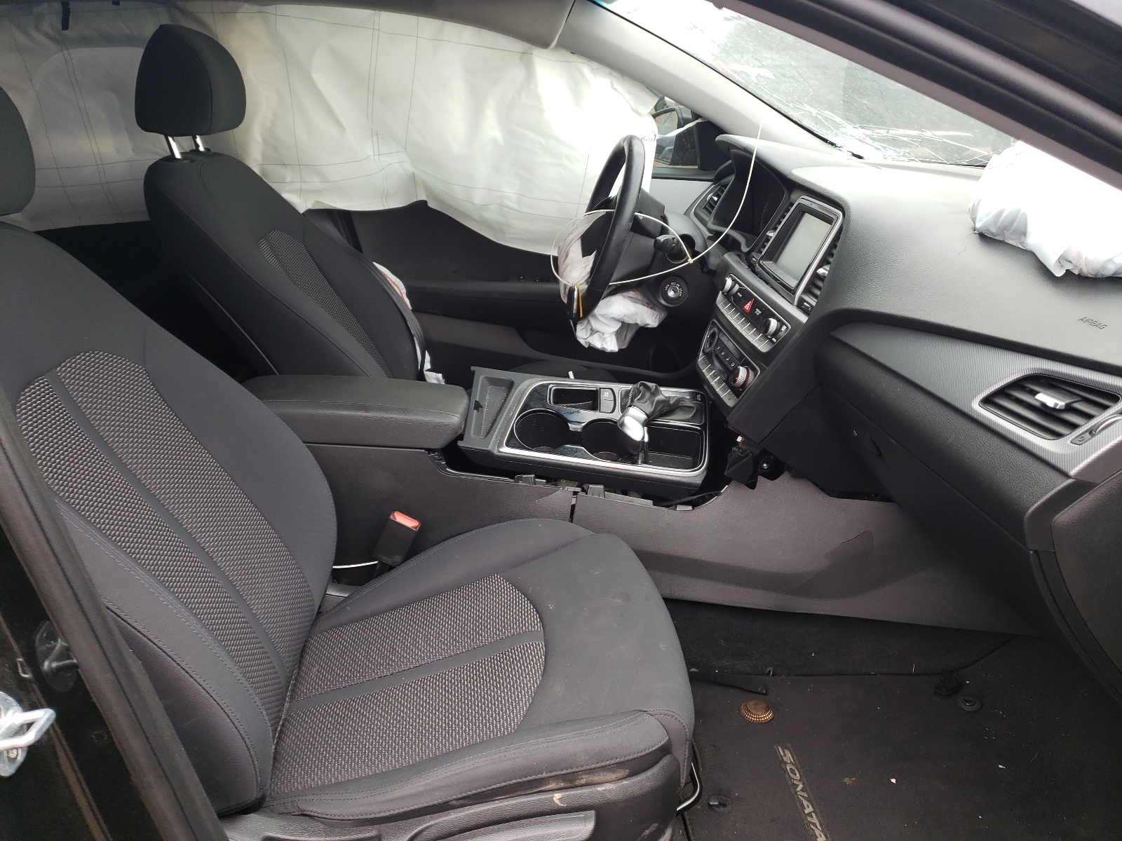 Photo 5 from auction – 2019 HYUNDAI SONATA SE with VIN 5NPE24AF4KH754843