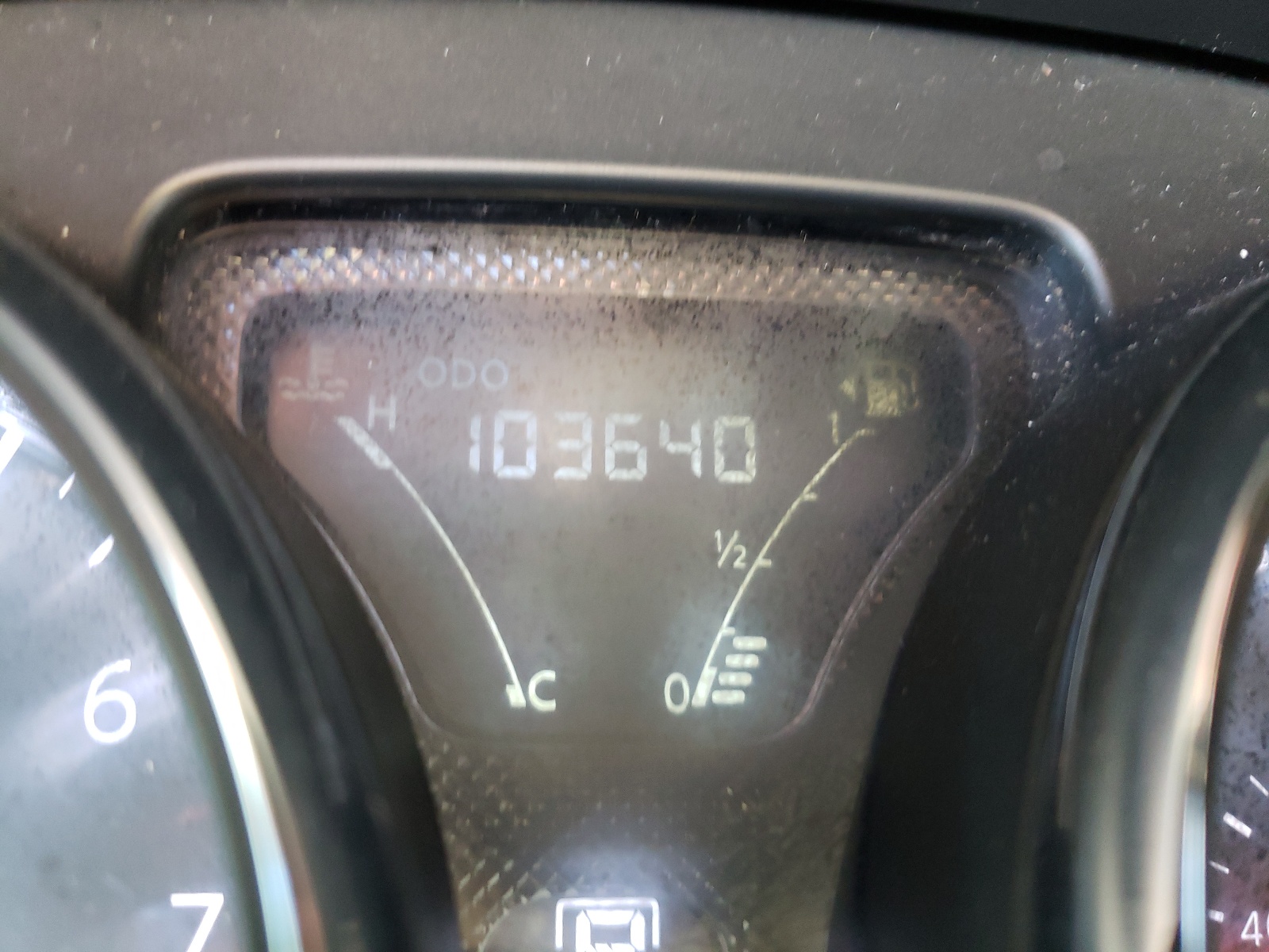 Photo 8 from auction – 2017 NISSAN VERSA S with VIN 3N1CN7AP6HL815873