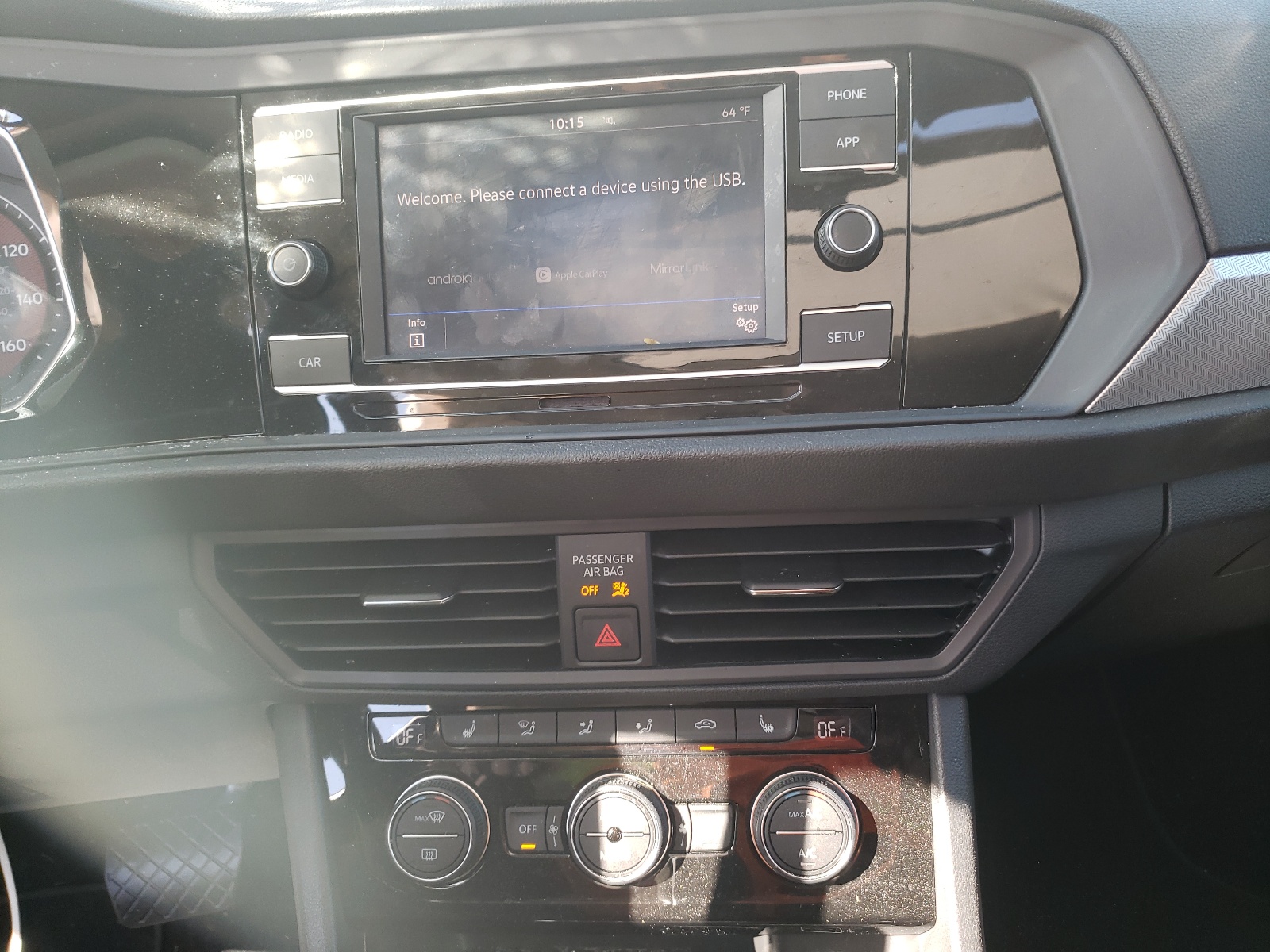 Photo 9 from auction – 2019 VOLKSWAGEN JETTA S with VIN 3VWC57BUXKM009972