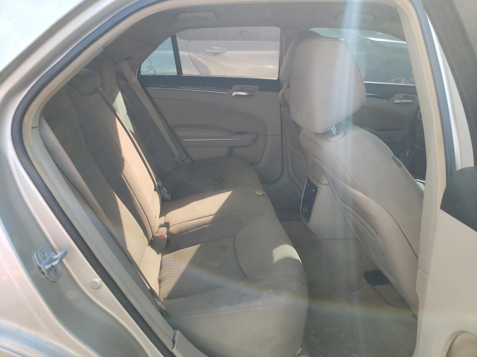 Photo 6 from auction – 2012 CHRYSLER 300 with VIN 2C3CCAAG0CH256391