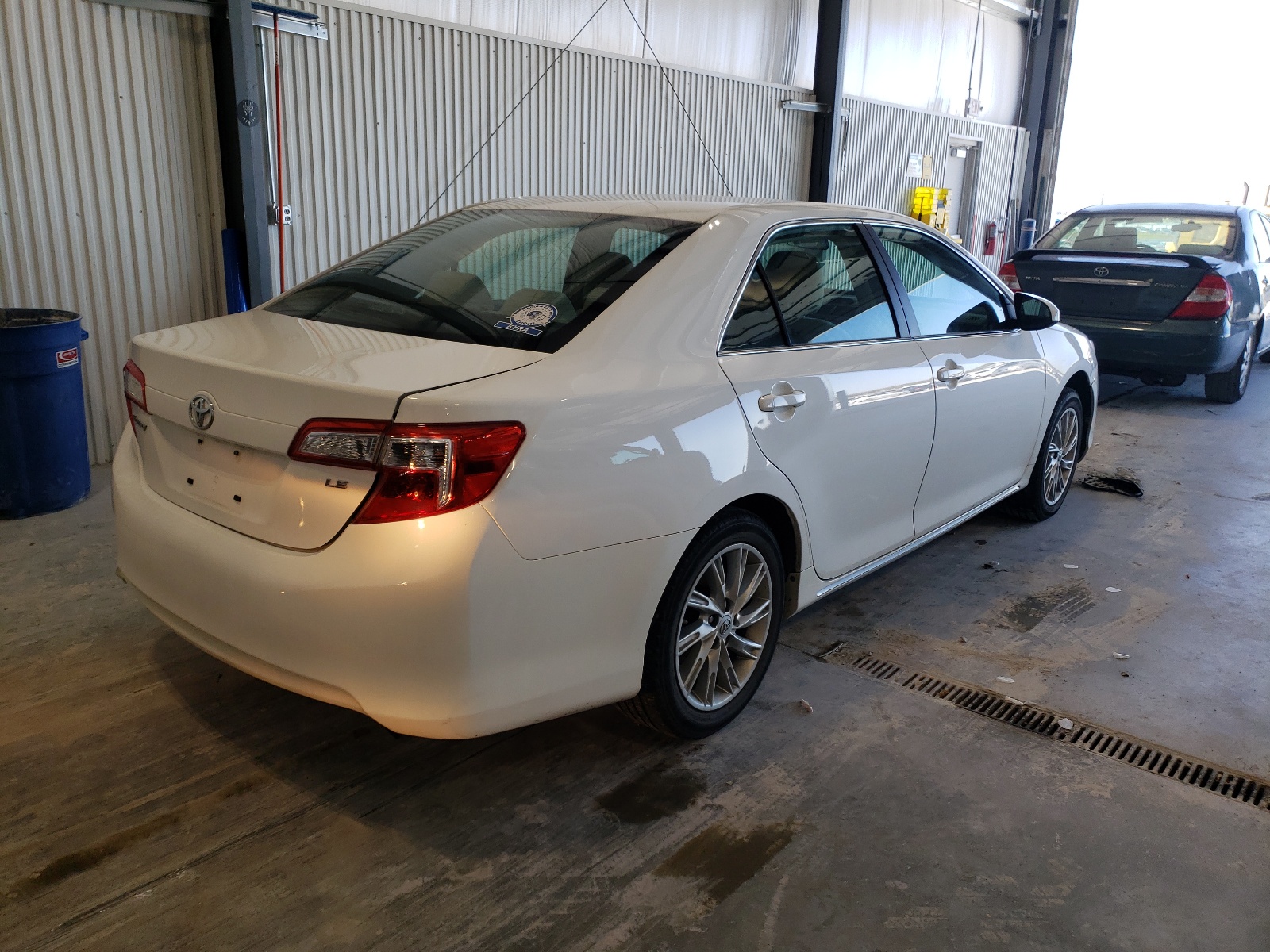 Zdjęcie 4 z aukcji – 2012 TOYOTA CAMRY BASE z VIN 4T4BF1FK7CR229389