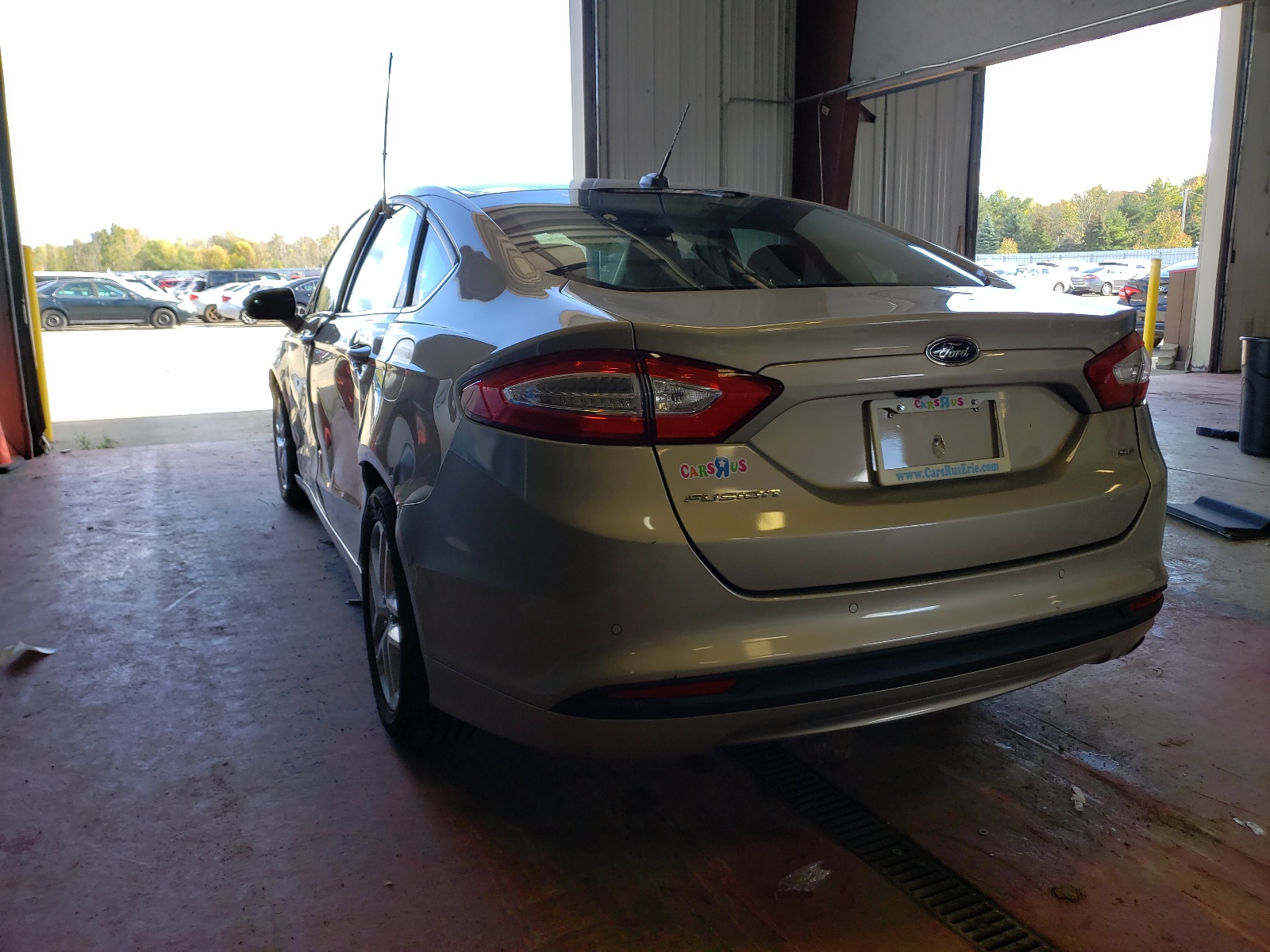 Photo 3 from auction – 2016 FORD FUSION SE with VIN 3FA6P0H77GR205838