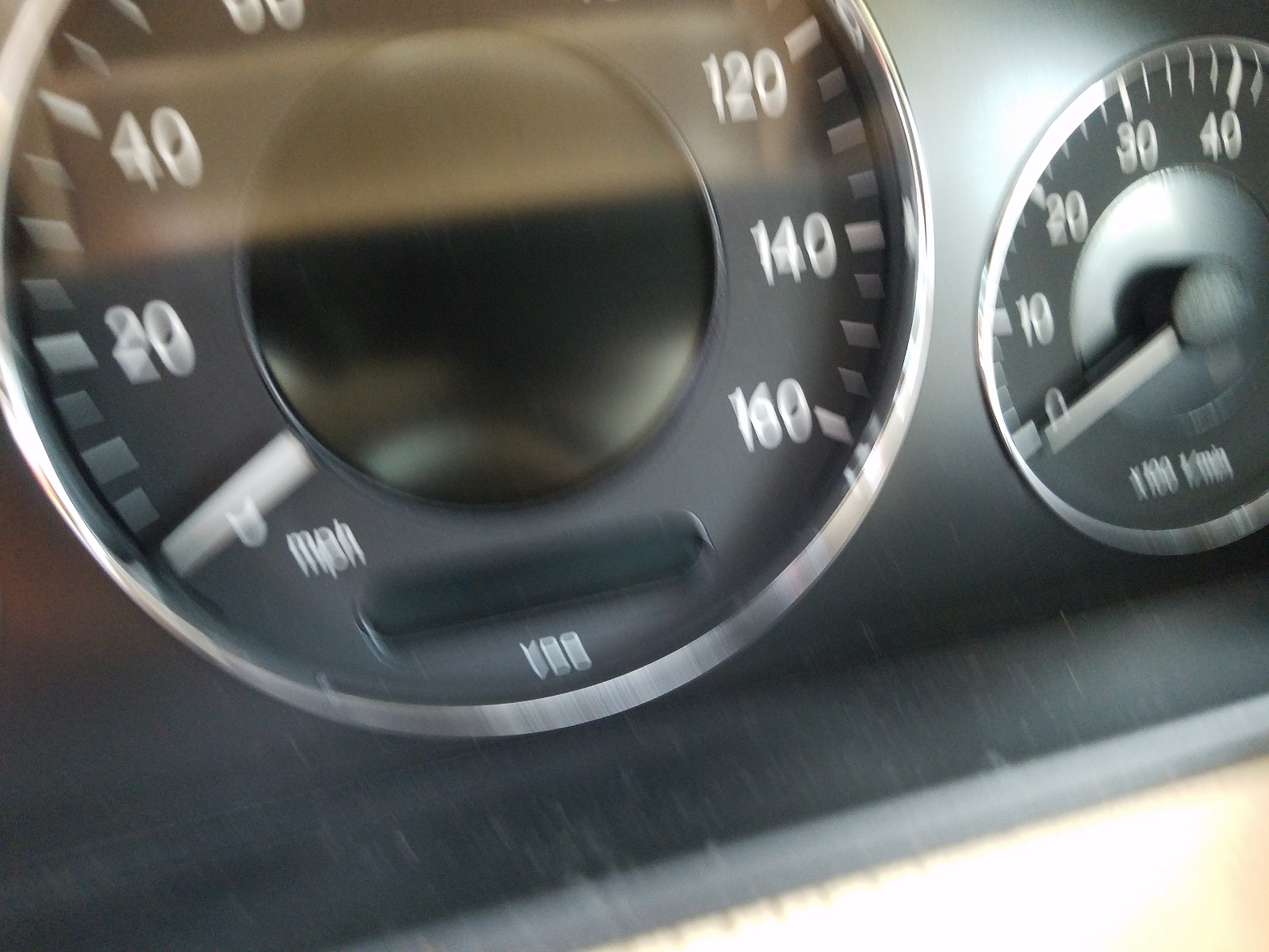 Photo 13 from auction – 2007 MERCEDES-BENZ E 350 4MAT with VIN WDBUF87X77X213397