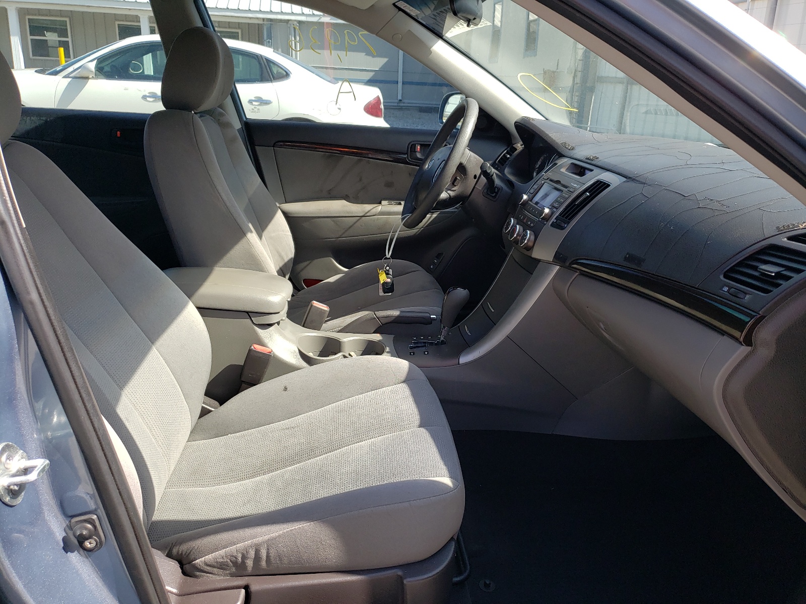Photo 5 from auction – 2010 HYUNDAI SONATA GLS with VIN 5NPET4AC9AH606771