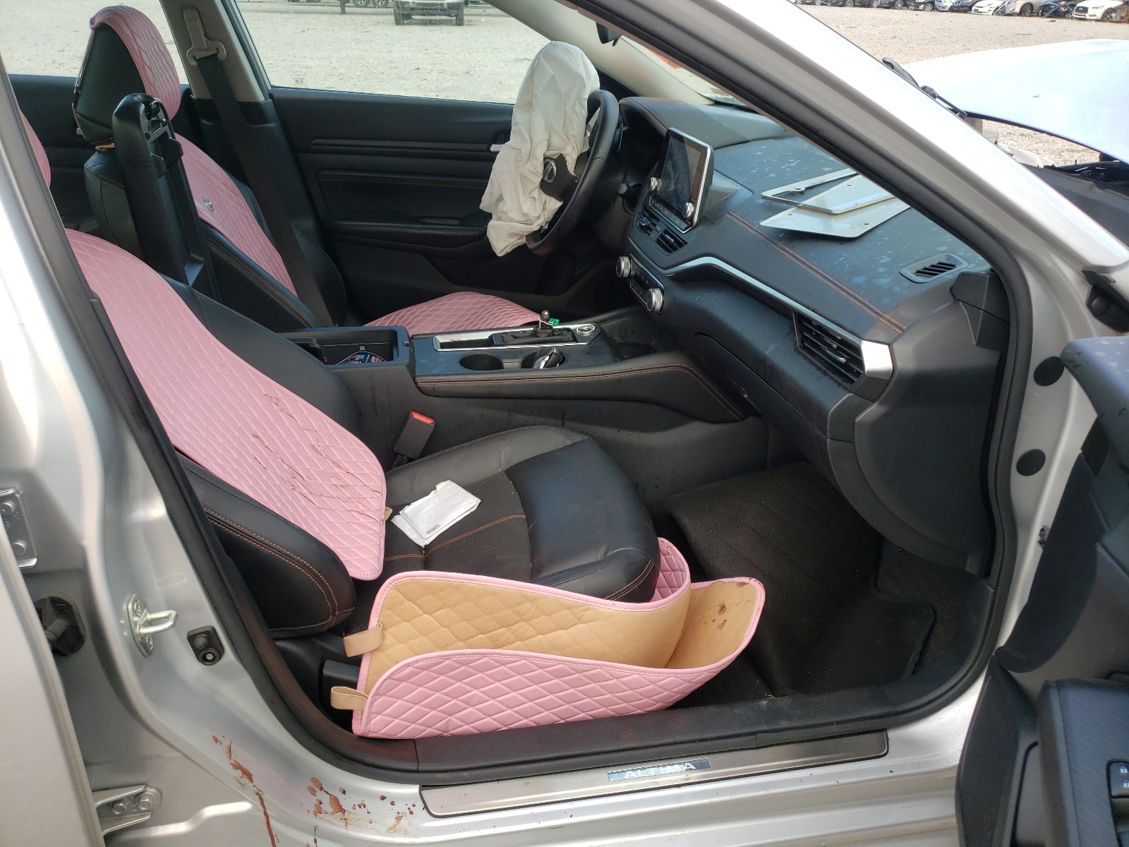 Photo 5 from auction – 2020 NISSAN ALTIMA SR with VIN 1N4BL4CV4LC173902