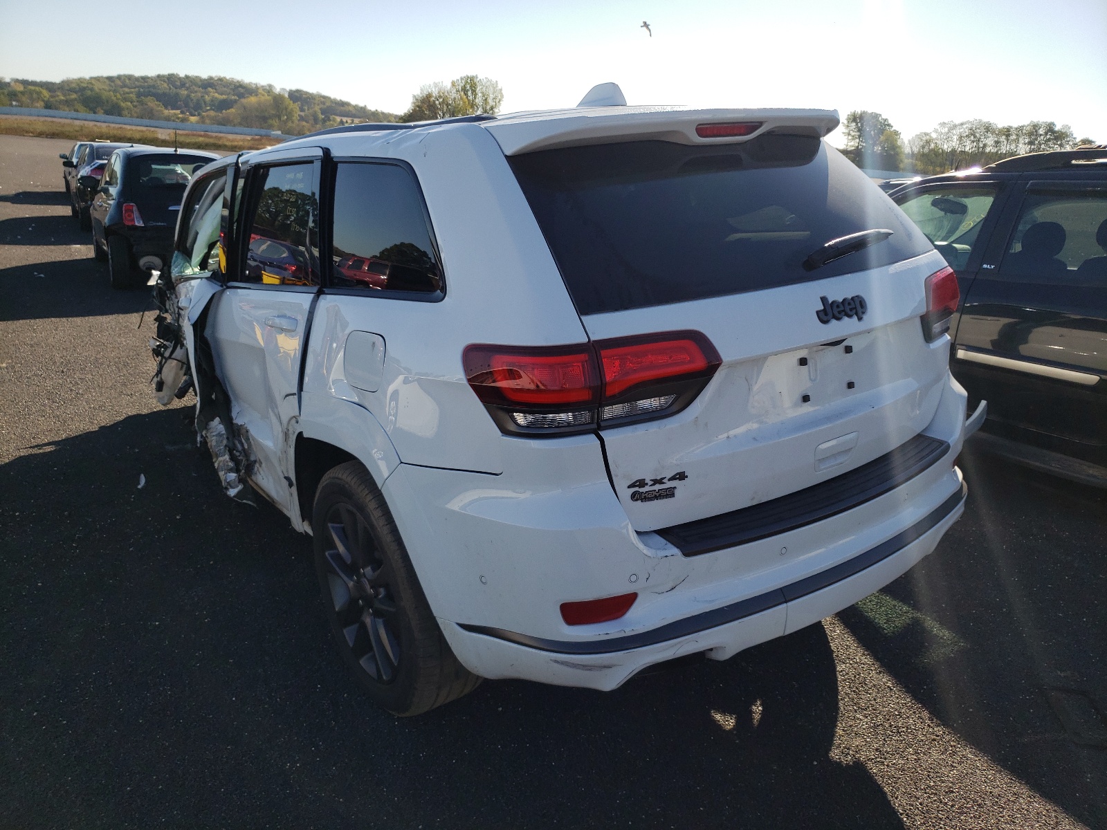 Photo 3 from auction – 2018 JEEP GRAND CHER with VIN 1C4RJFCGXJC190020