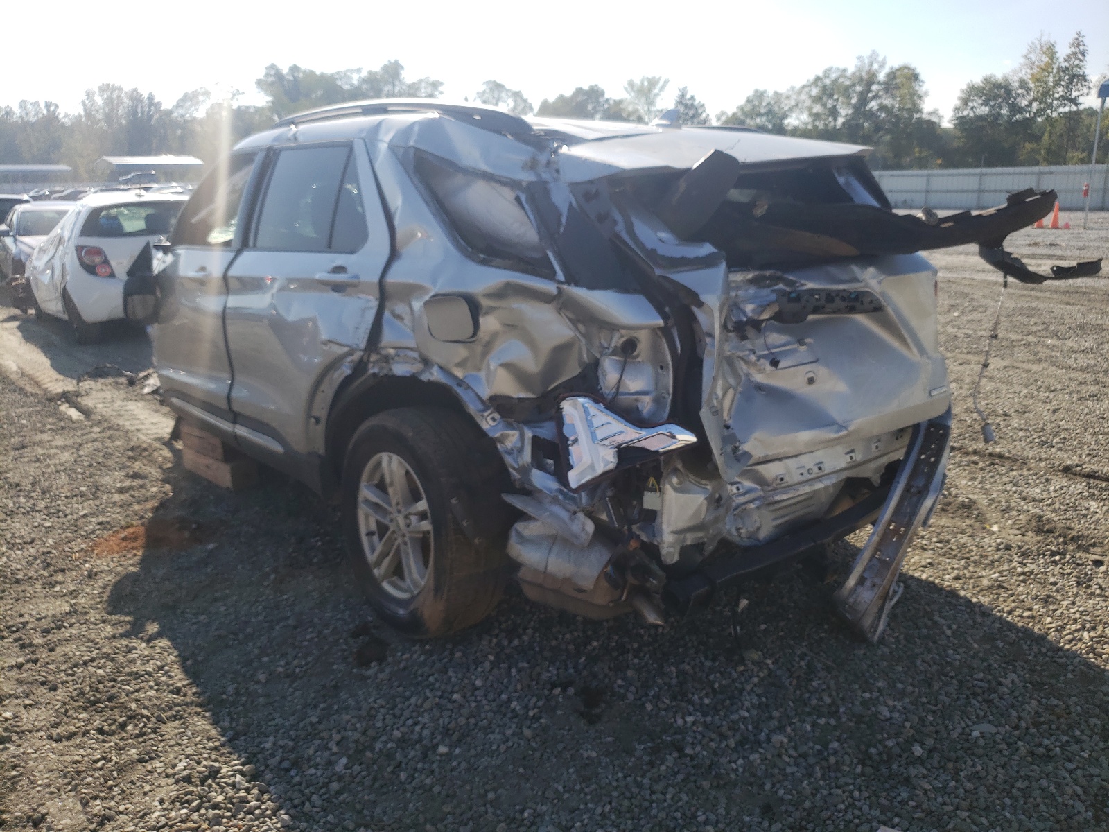 Photo 3 from auction – 2020 FORD EXPLORER X with VIN 1FMSK7DH1LGB46068