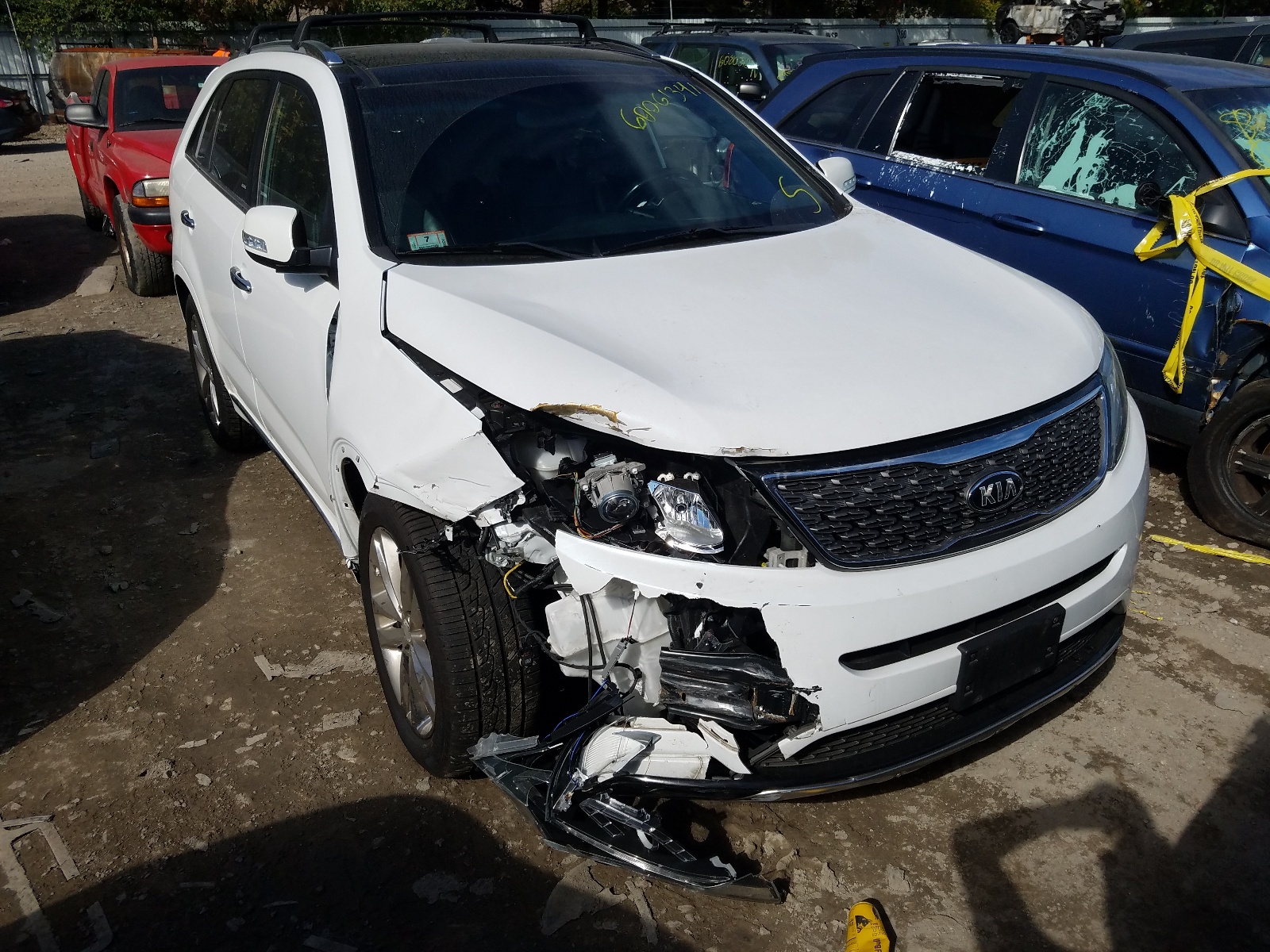 Photo 1 from auction – 2015 KIA SORENTO SX with VIN 5XYKWDA72FG618255