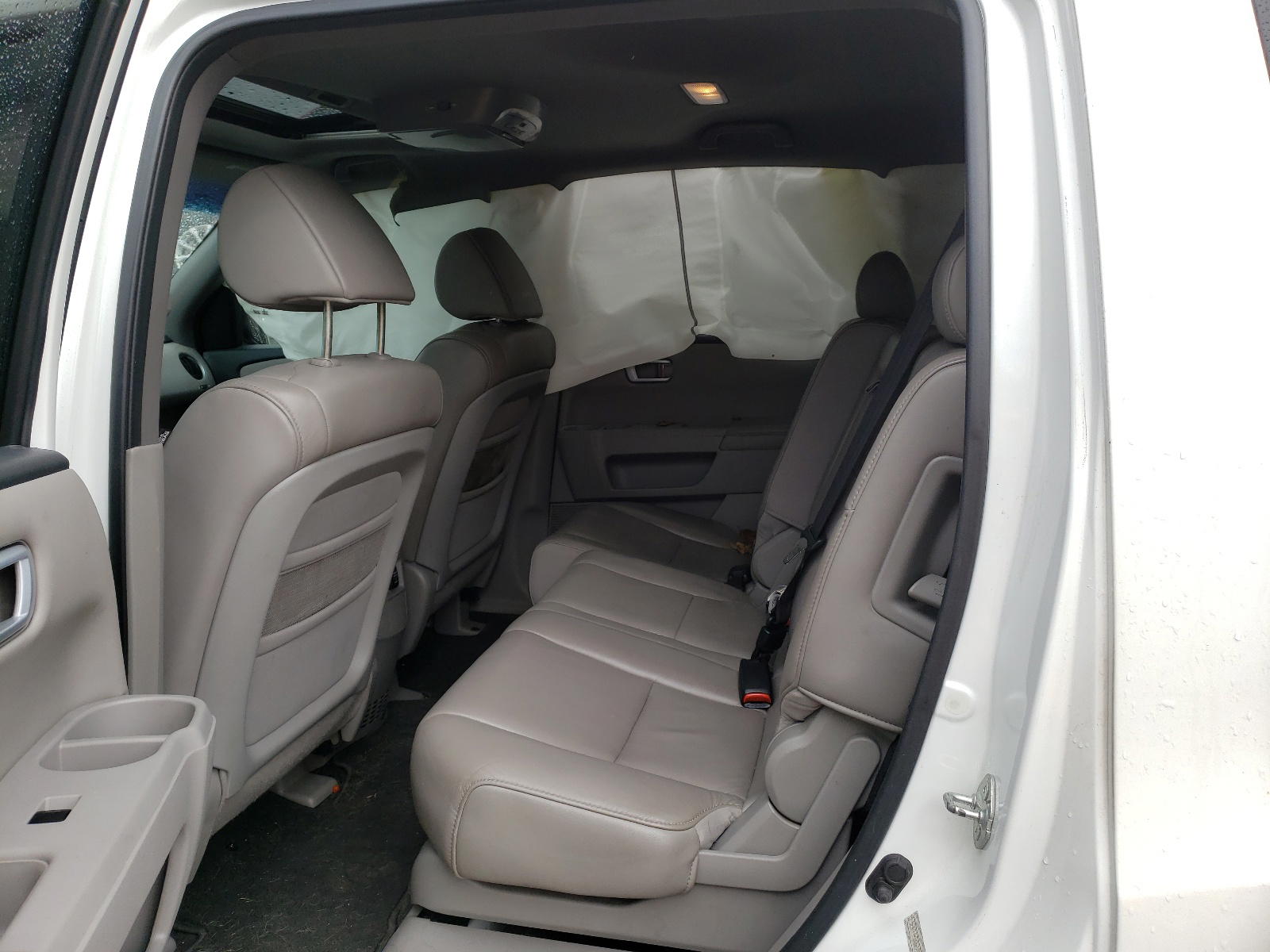 Photo 6 from auction – 2011 HONDA PILOT EXL with VIN 5FNYF4H5XBB049929