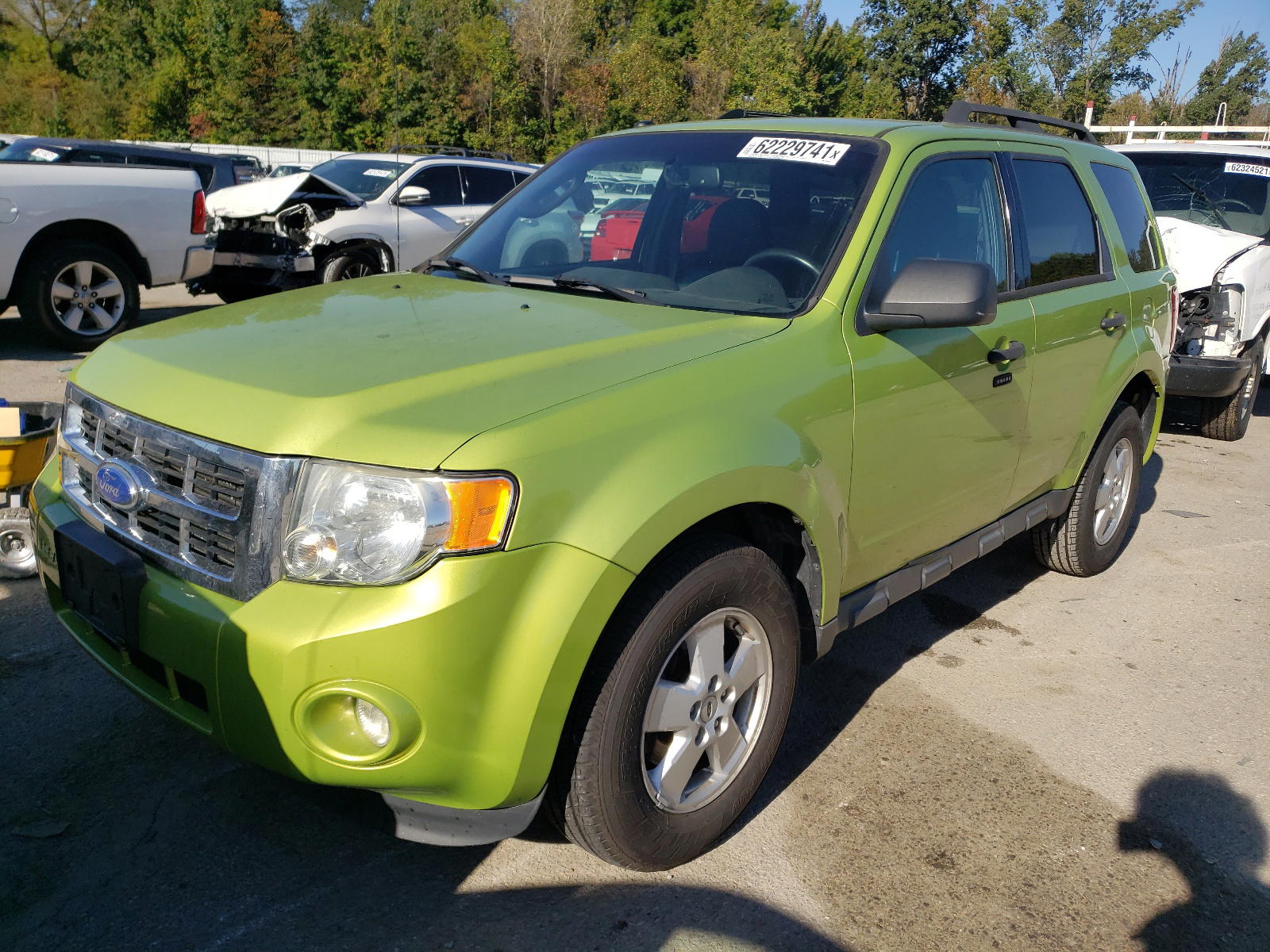 Photo 2 from auction – 2012 FORD ESCAPE XLT with VIN 1FMCU9D70CKB83353