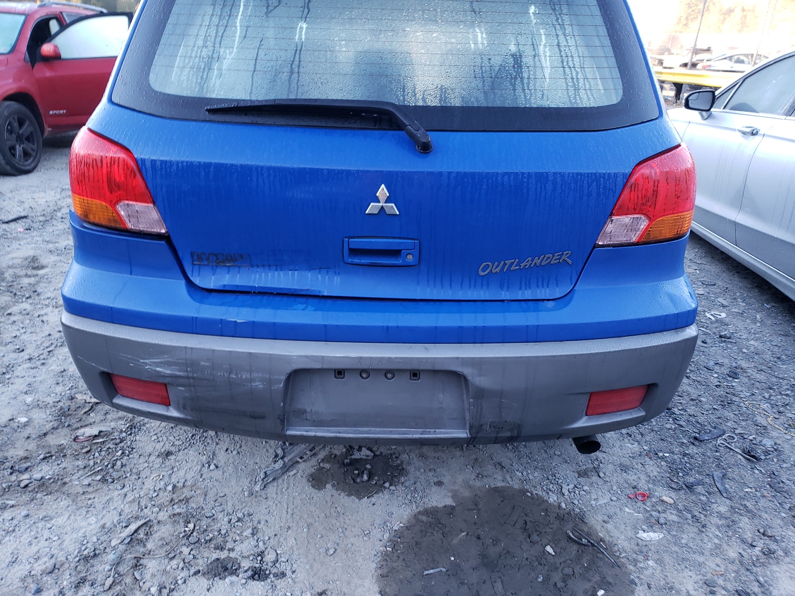 Photo 9 from auction – 2003 MITSUBISHI OUTLANDER with VIN JA4LX31G63U101637