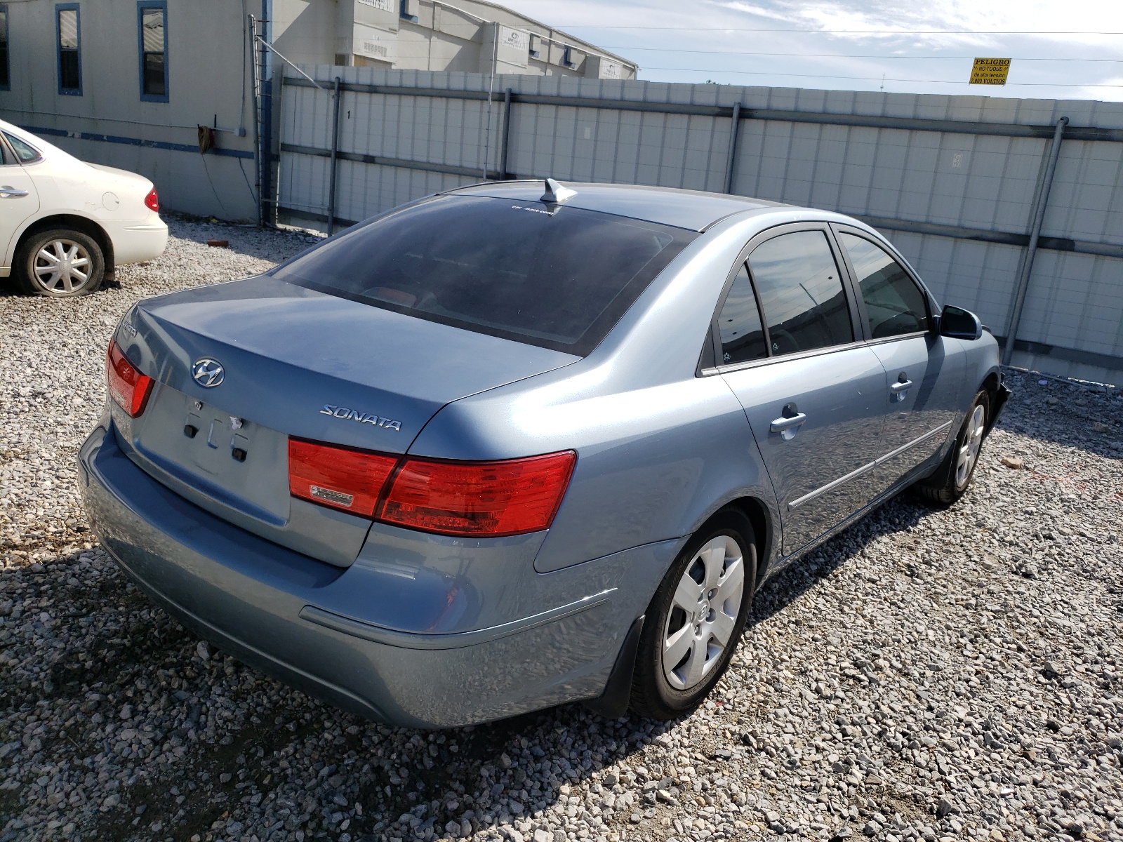 Photo 4 from auction – 2010 HYUNDAI SONATA GLS with VIN 5NPET4AC9AH606771