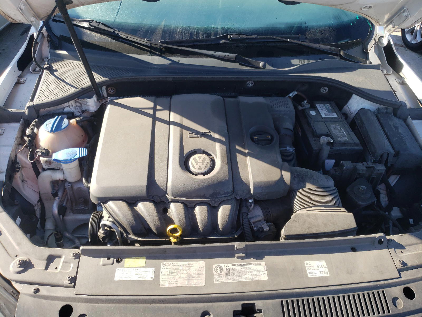 Photo 7 from auction – 2014 VOLKSWAGEN PASSAT S with VIN 1VWAP7A36EC021925